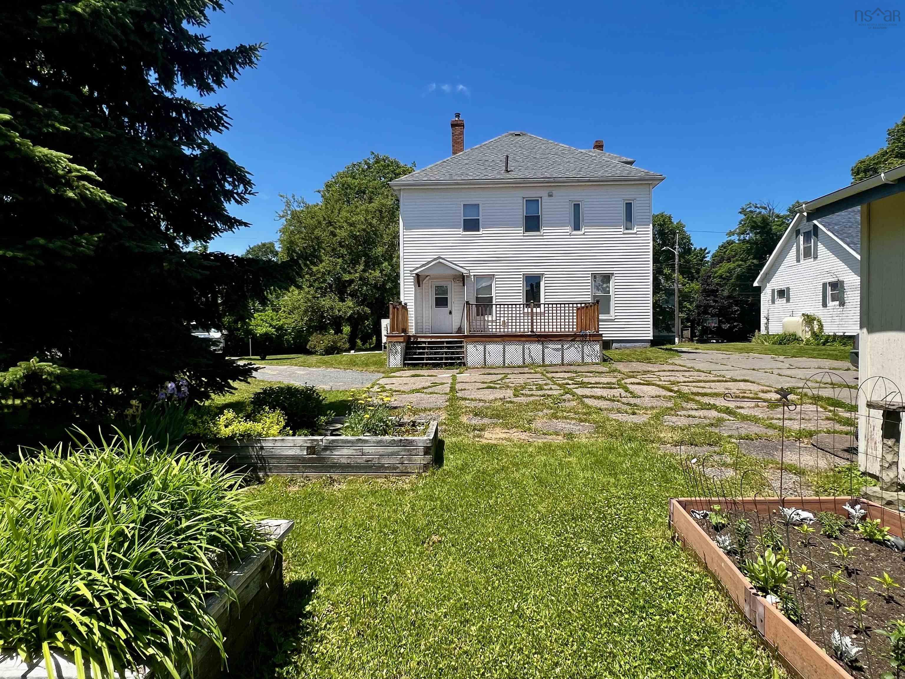 $349,000.00: 548 Nelson Street, New Glasgow