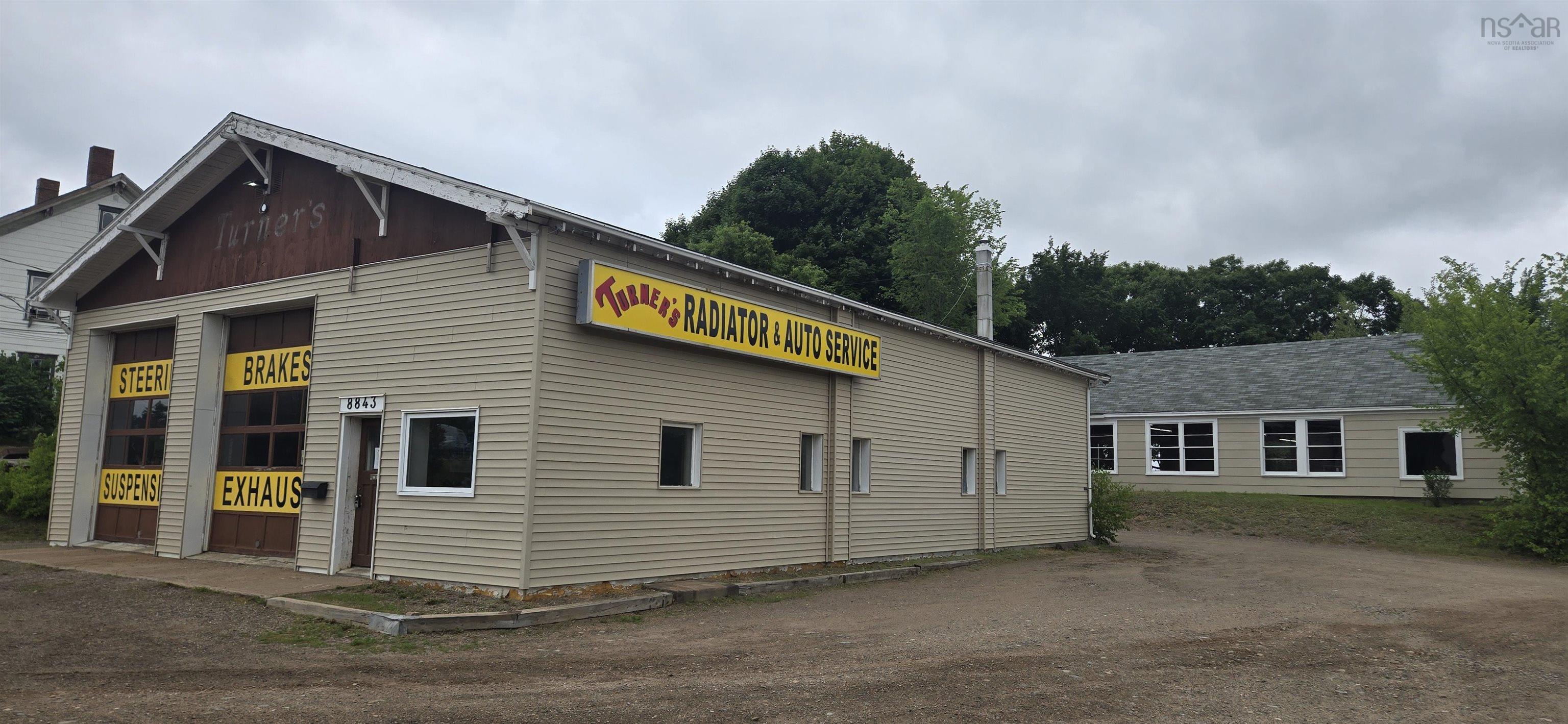 $748,500.00: 8843 Commercial Street, New Minas