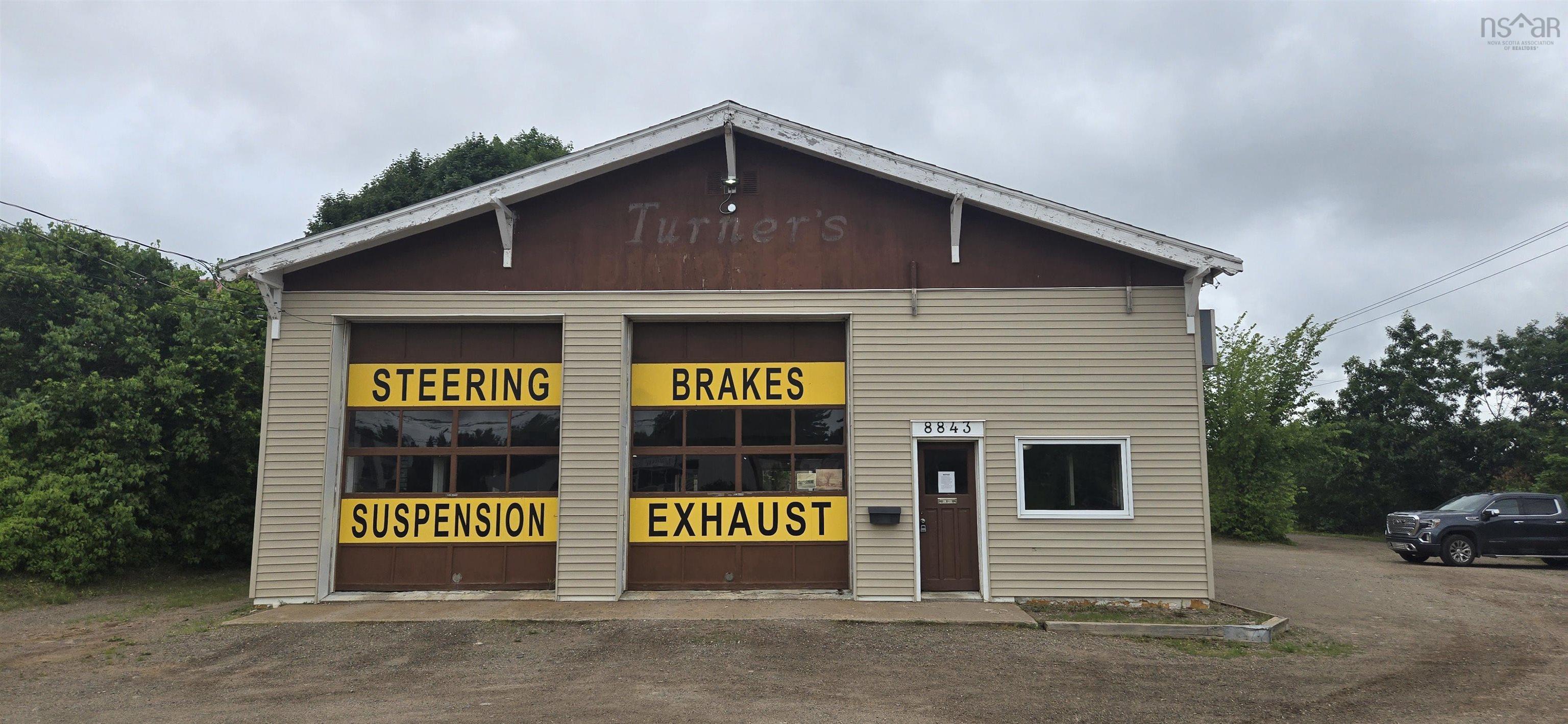 $748,500.00: 8843 Commercial Street, New Minas