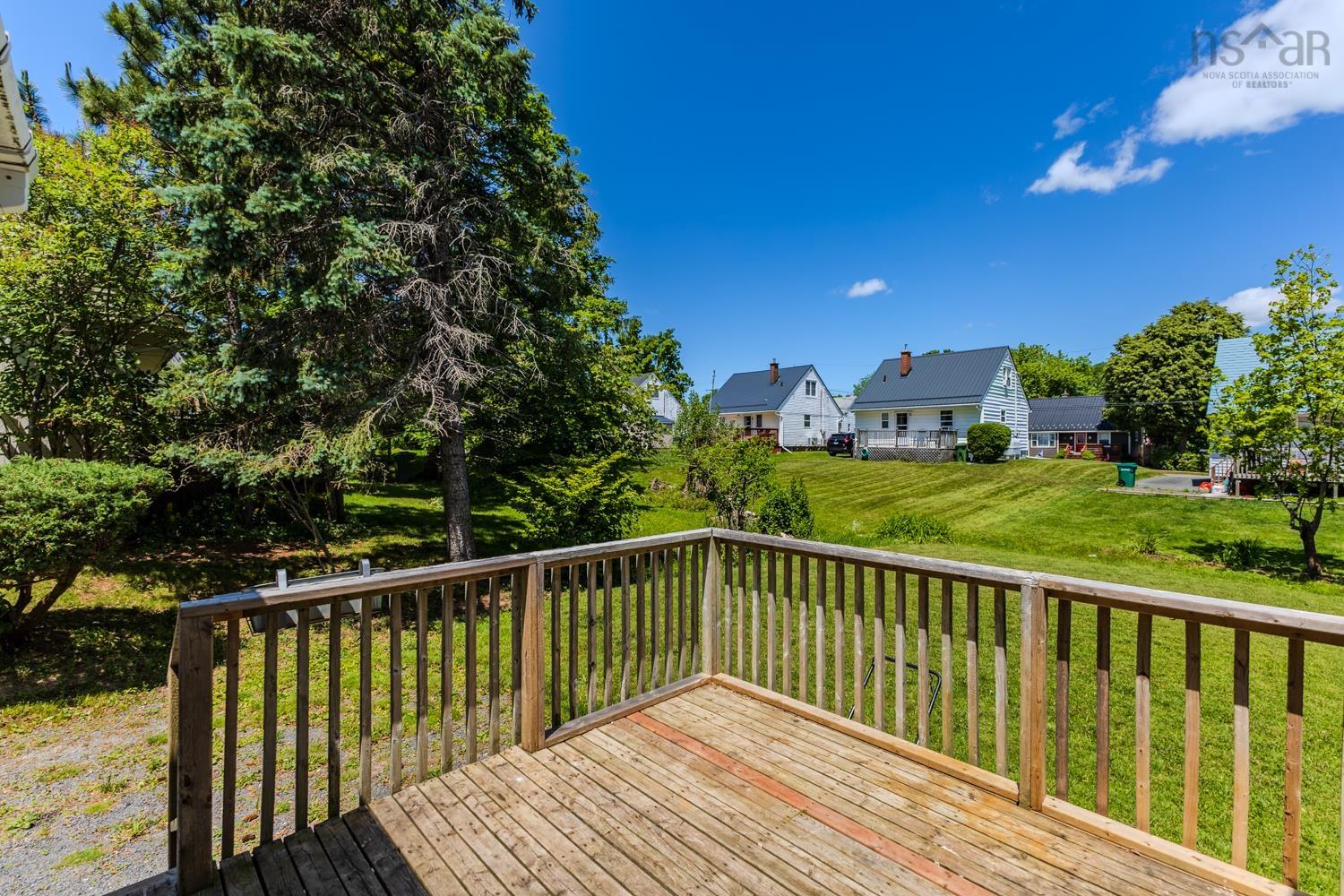 $244,900.00: 12 Cambey Avenue, Stellarton