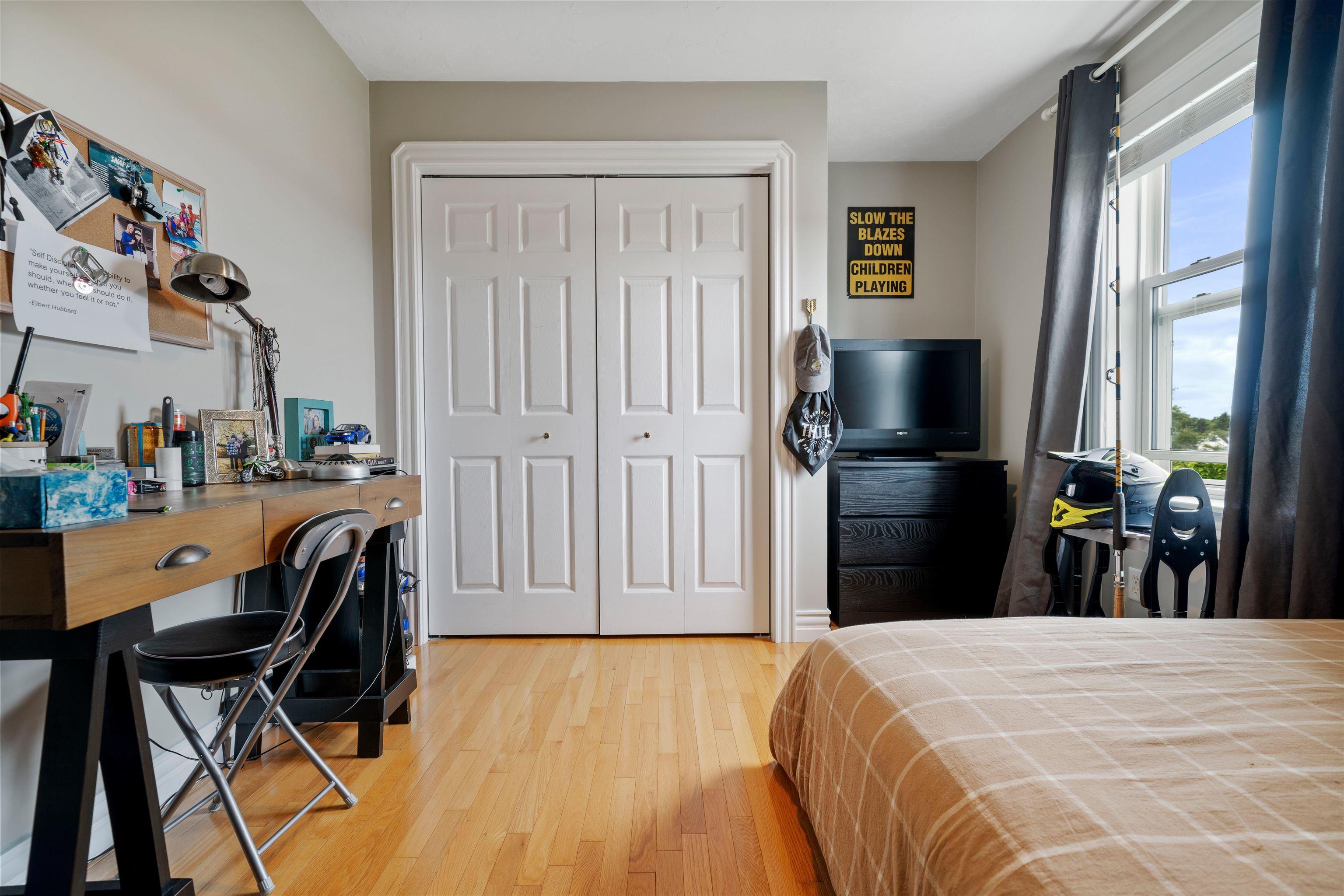 $539,900.00: 33 Abbey Road, Amherst
