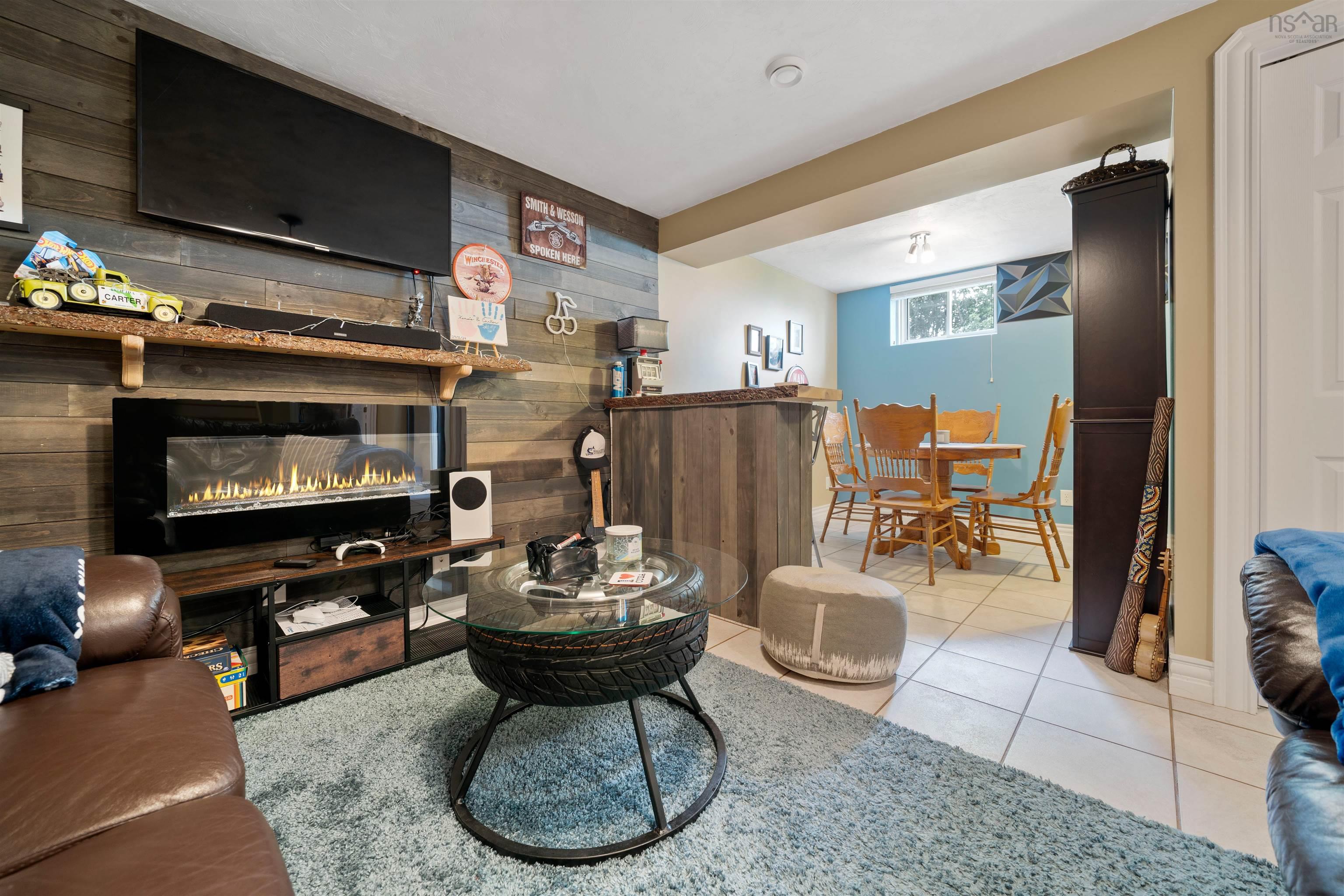 $539,900.00: 33 Abbey Road, Amherst