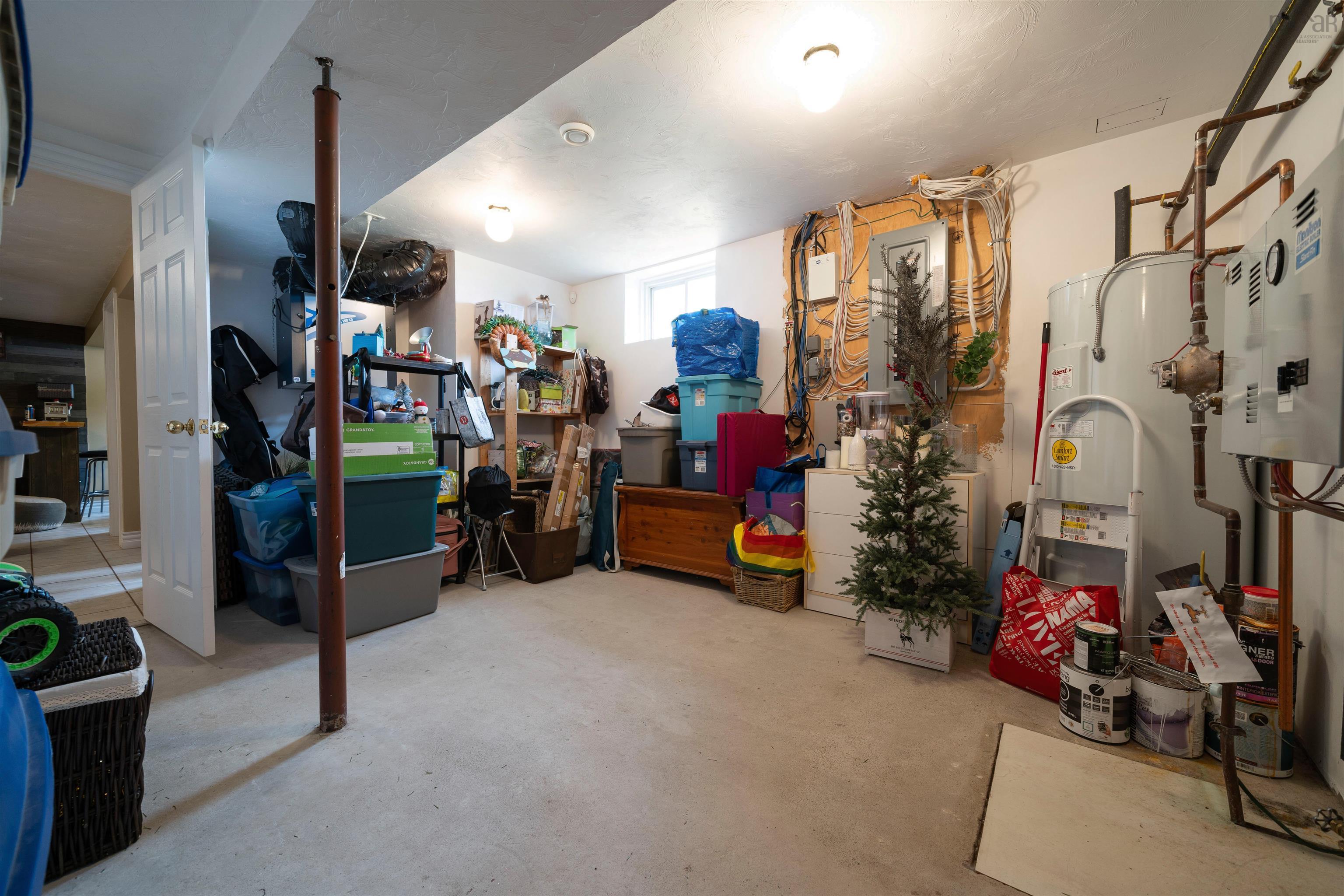 $539,900.00: 33 Abbey Road, Amherst