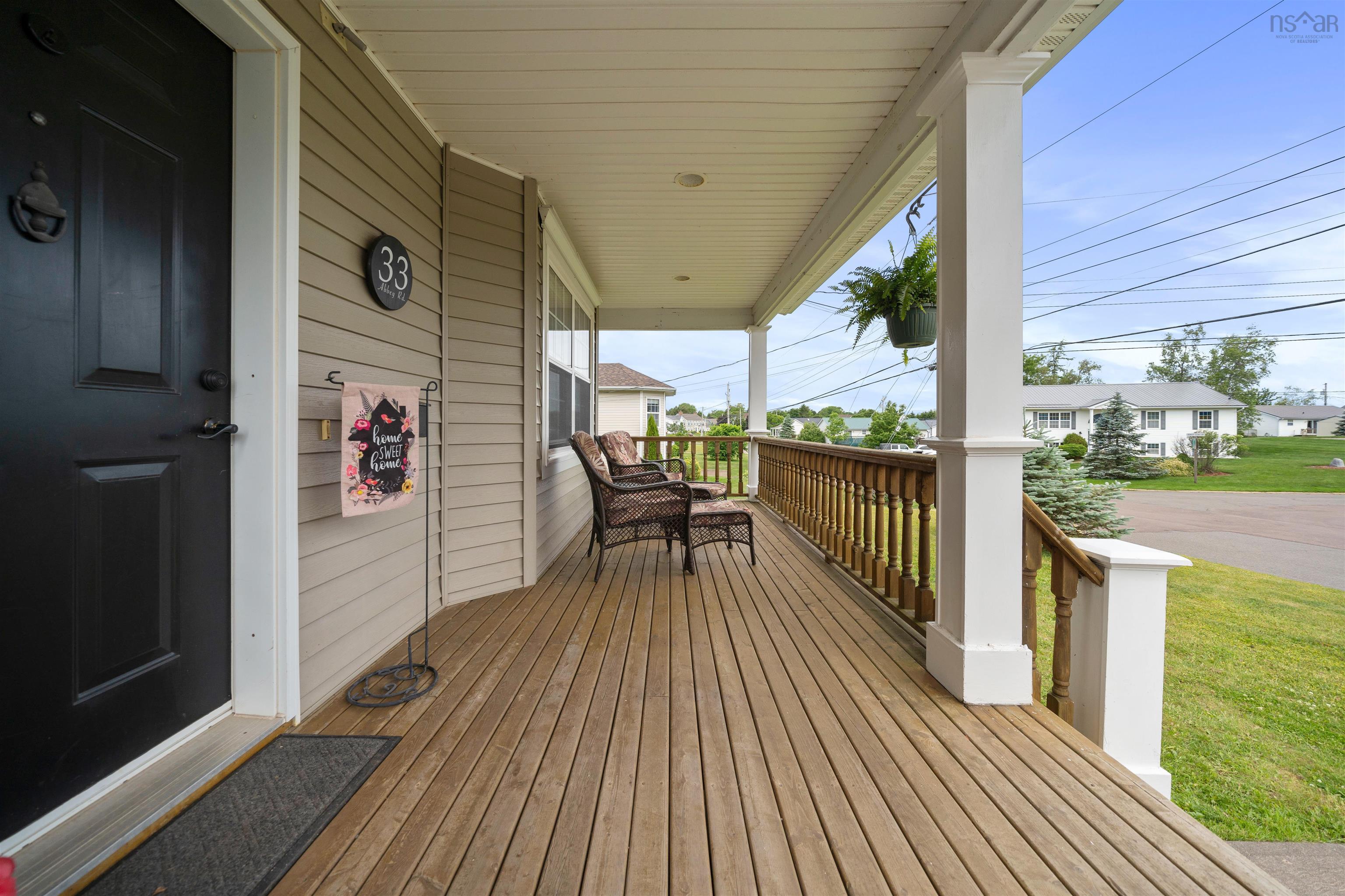 $539,900.00: 33 Abbey Road, Amherst