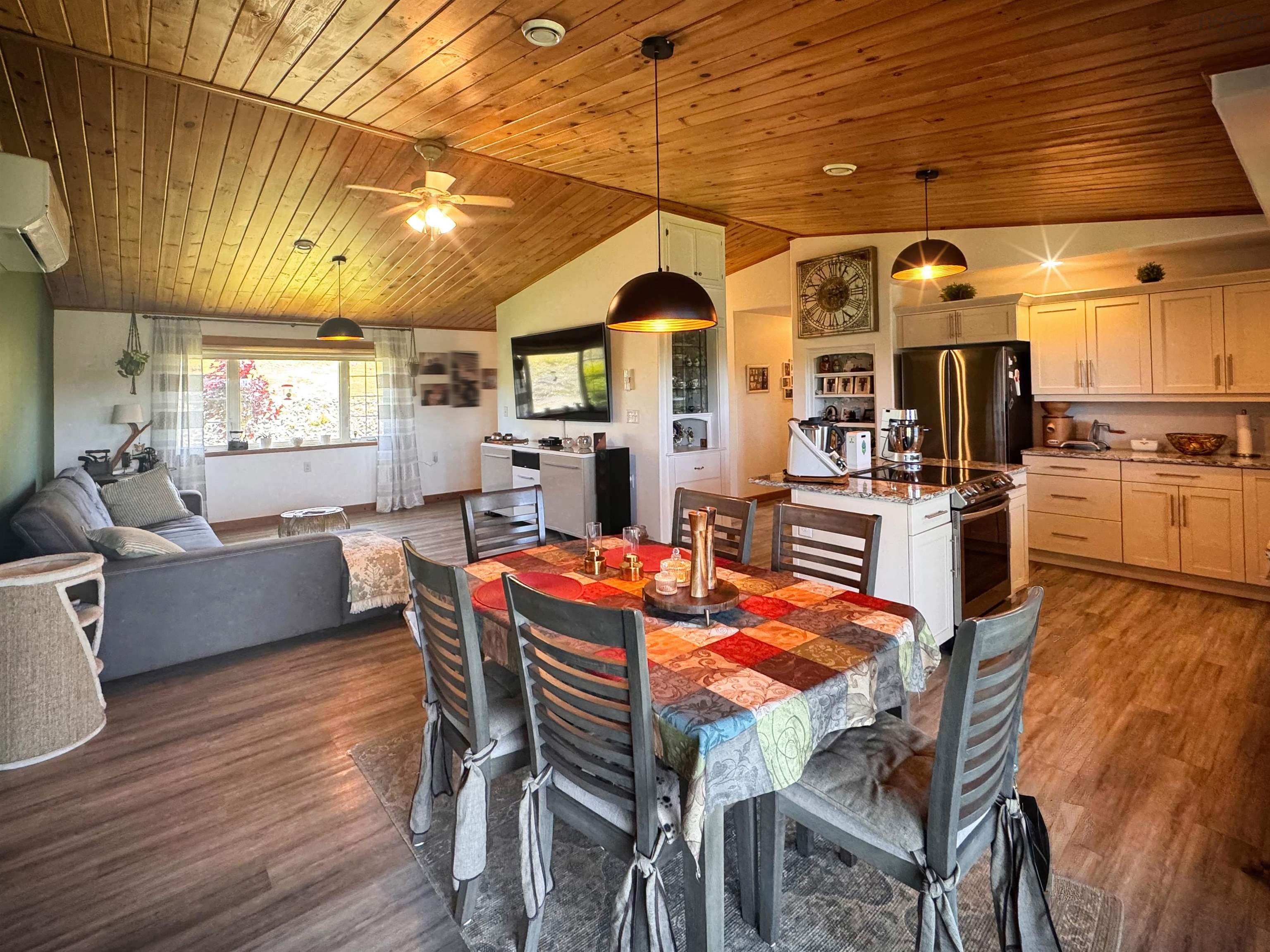 $699,000.00: 1757 St Peters Fourchu Road, Grand River