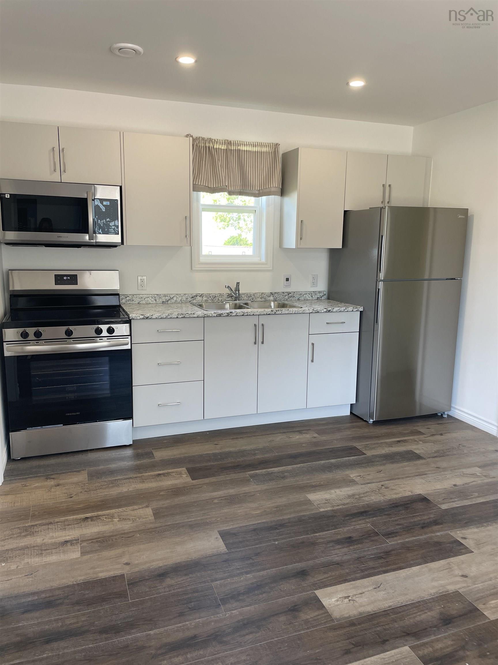 $199,900.00: 13-15 Mechanic Street, Springhill
