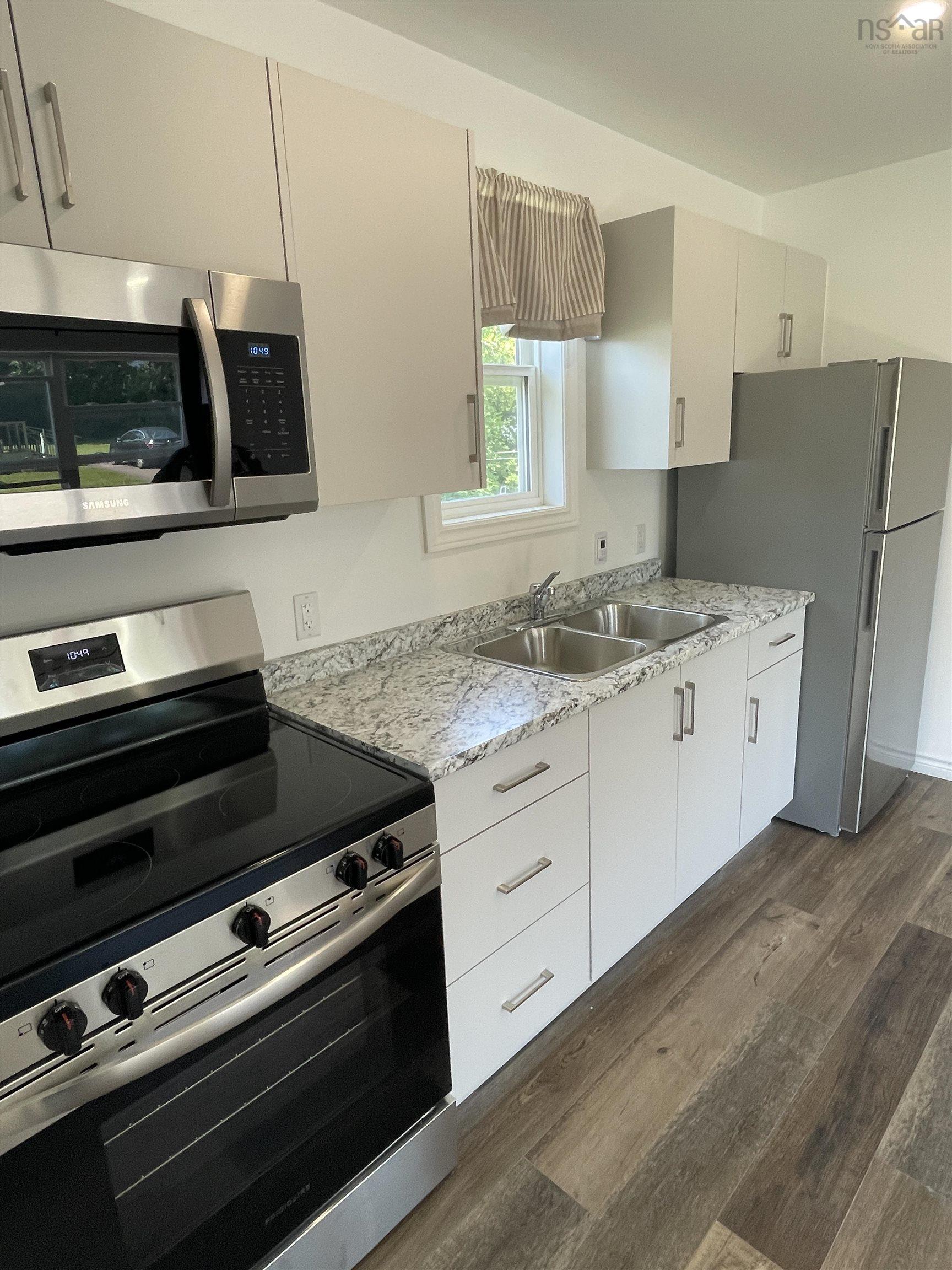 $199,900.00: 13-15 Mechanic Street, Springhill