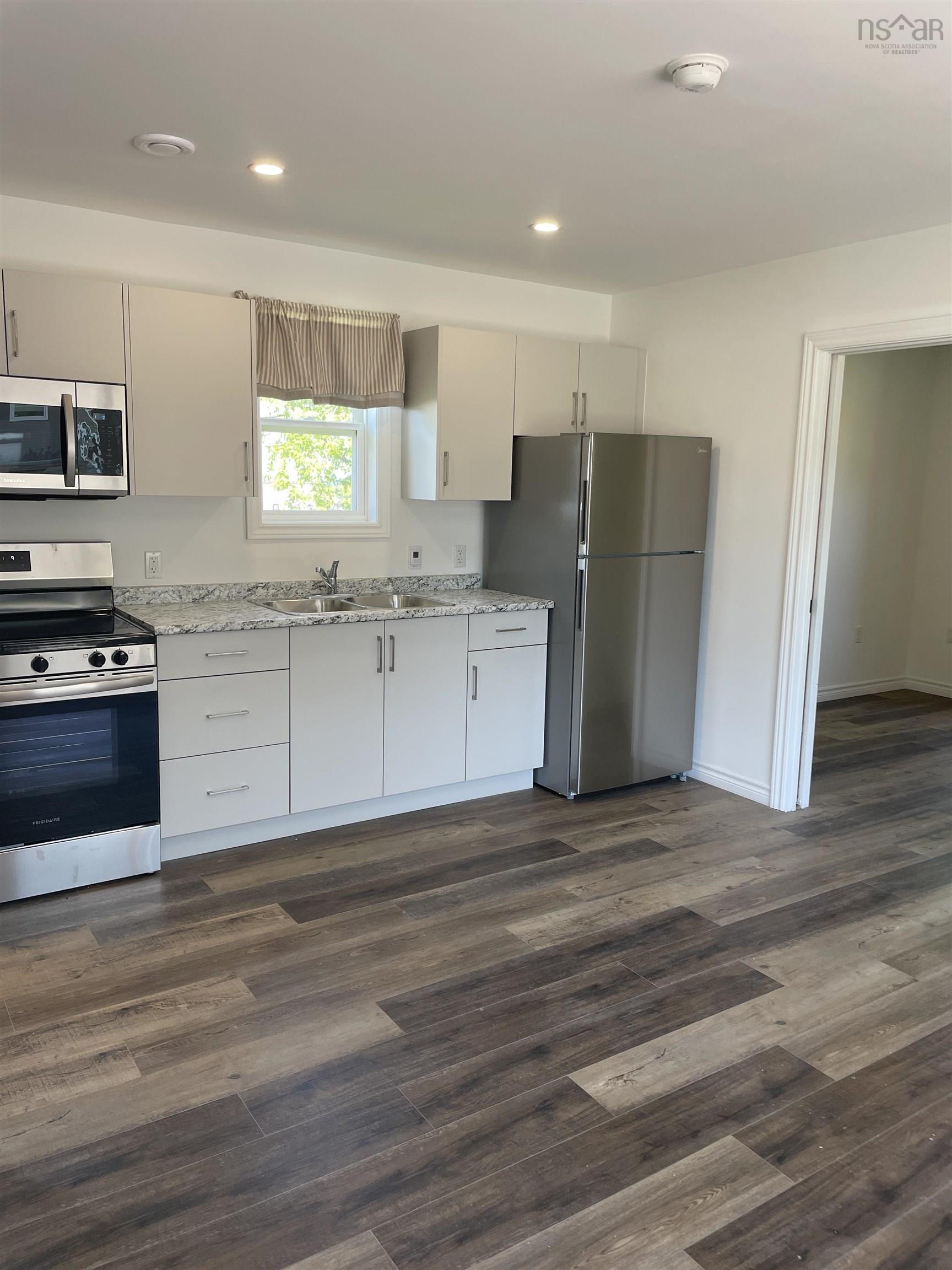 $199,900.00: 13-15 Mechanic Street, Springhill