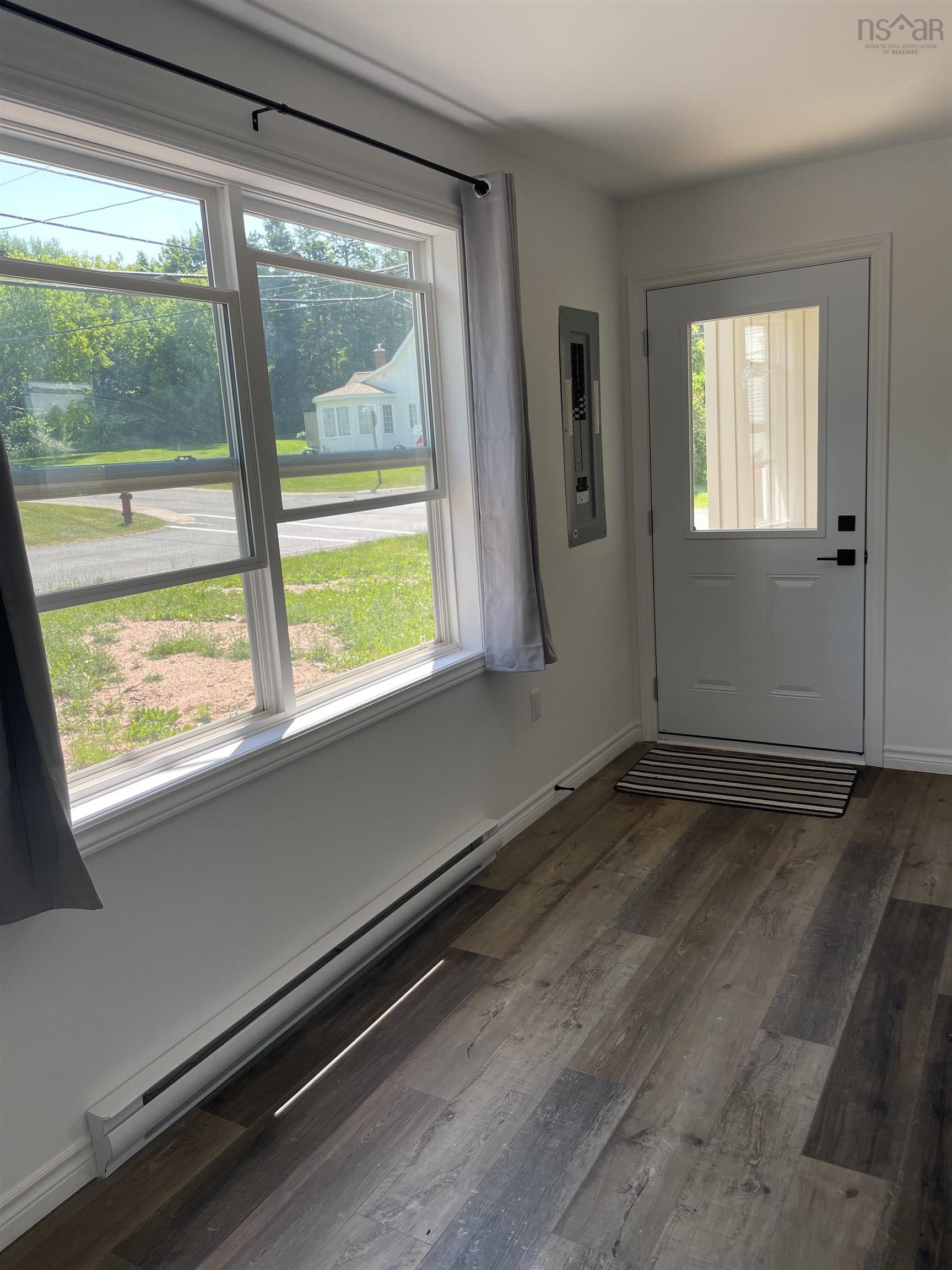 $199,900.00: 13-15 Mechanic Street, Springhill