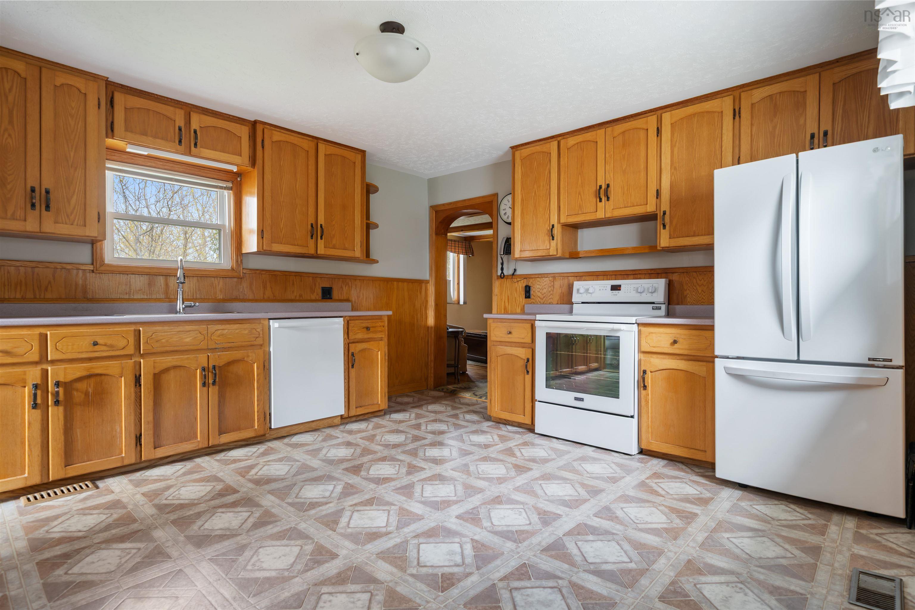 $289,900.00: 1932 College Street, Westville