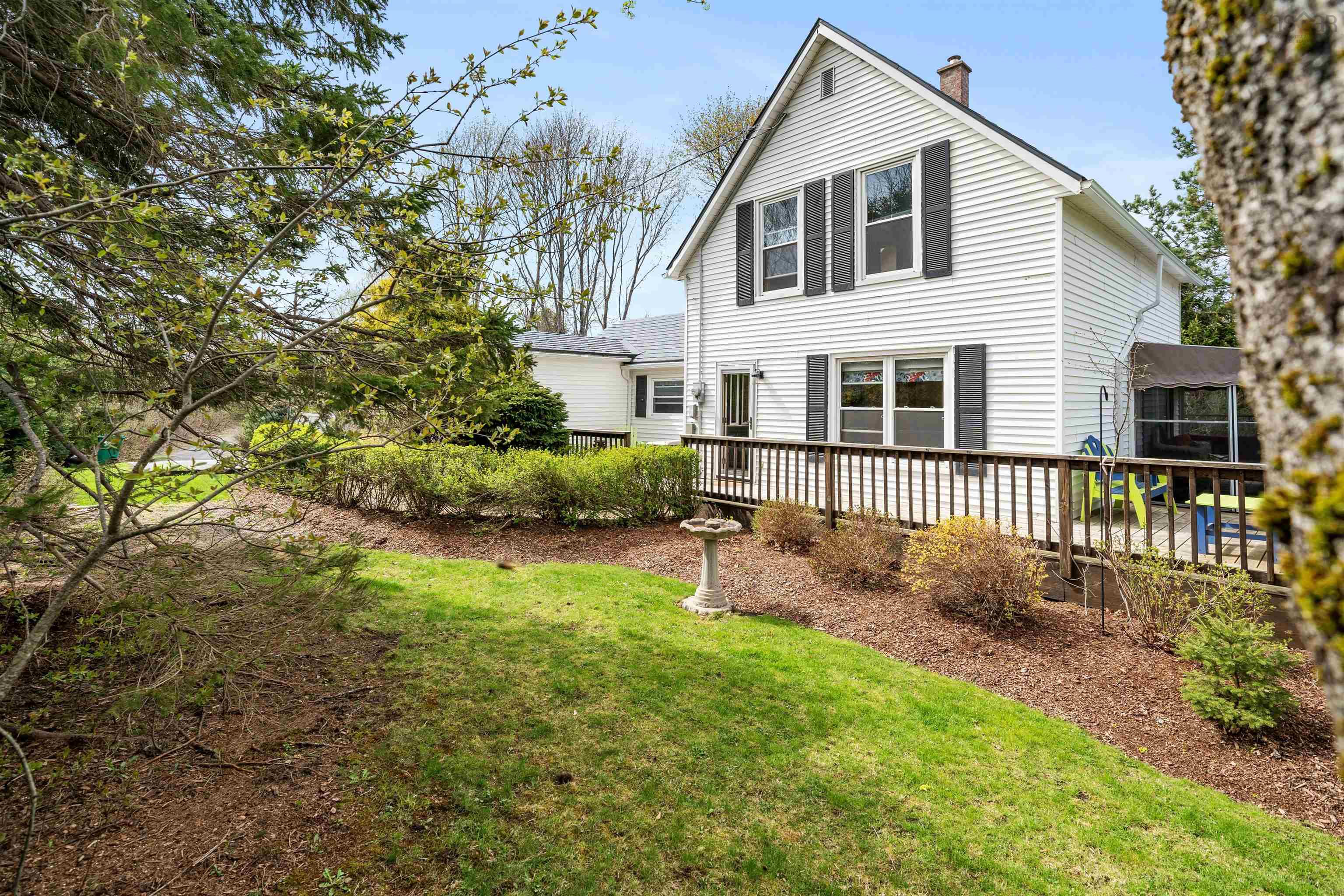 $289,900.00: 1932 College Street, Westville