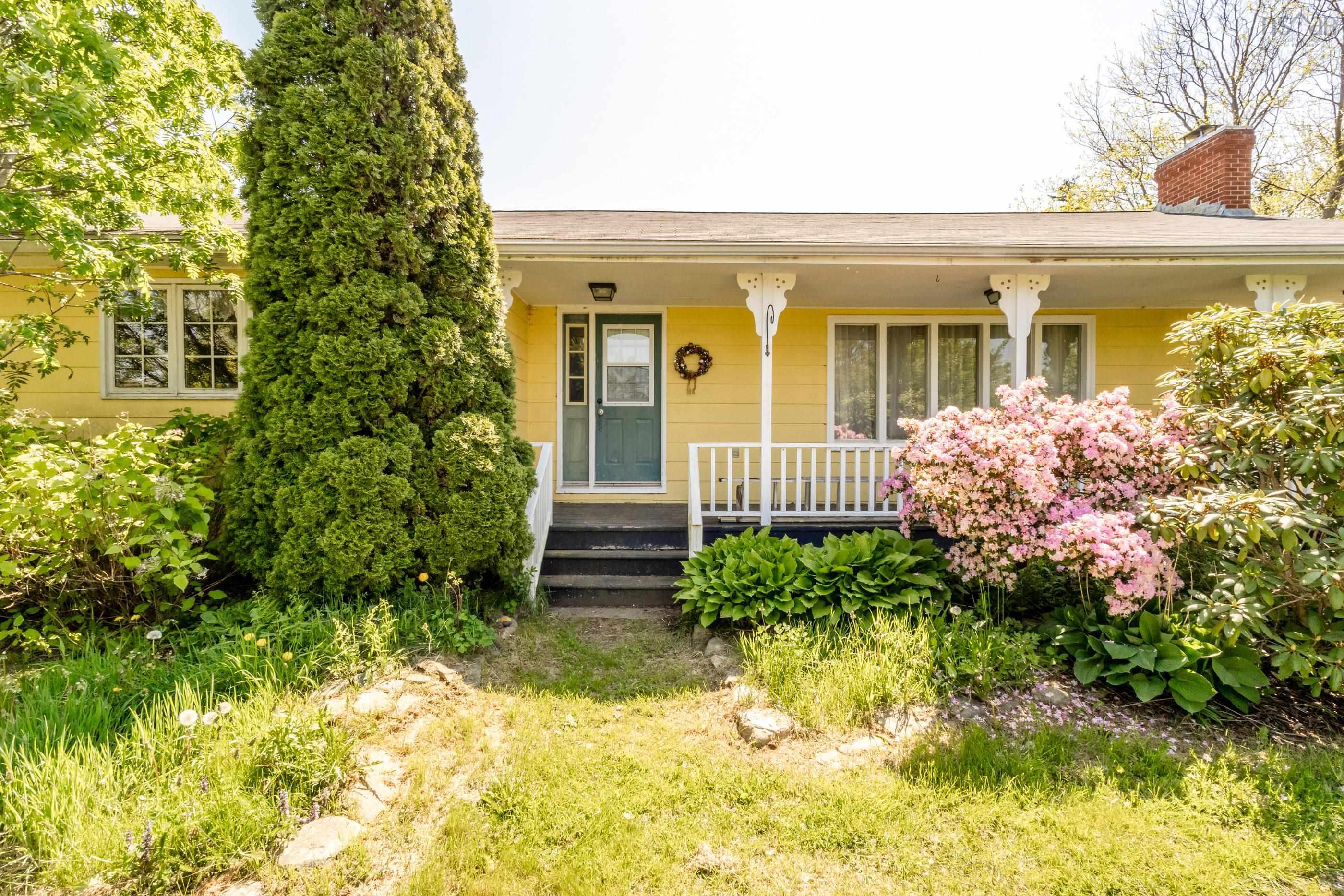 $192,500.00: 402 Saulnierville Road, Saulnierville