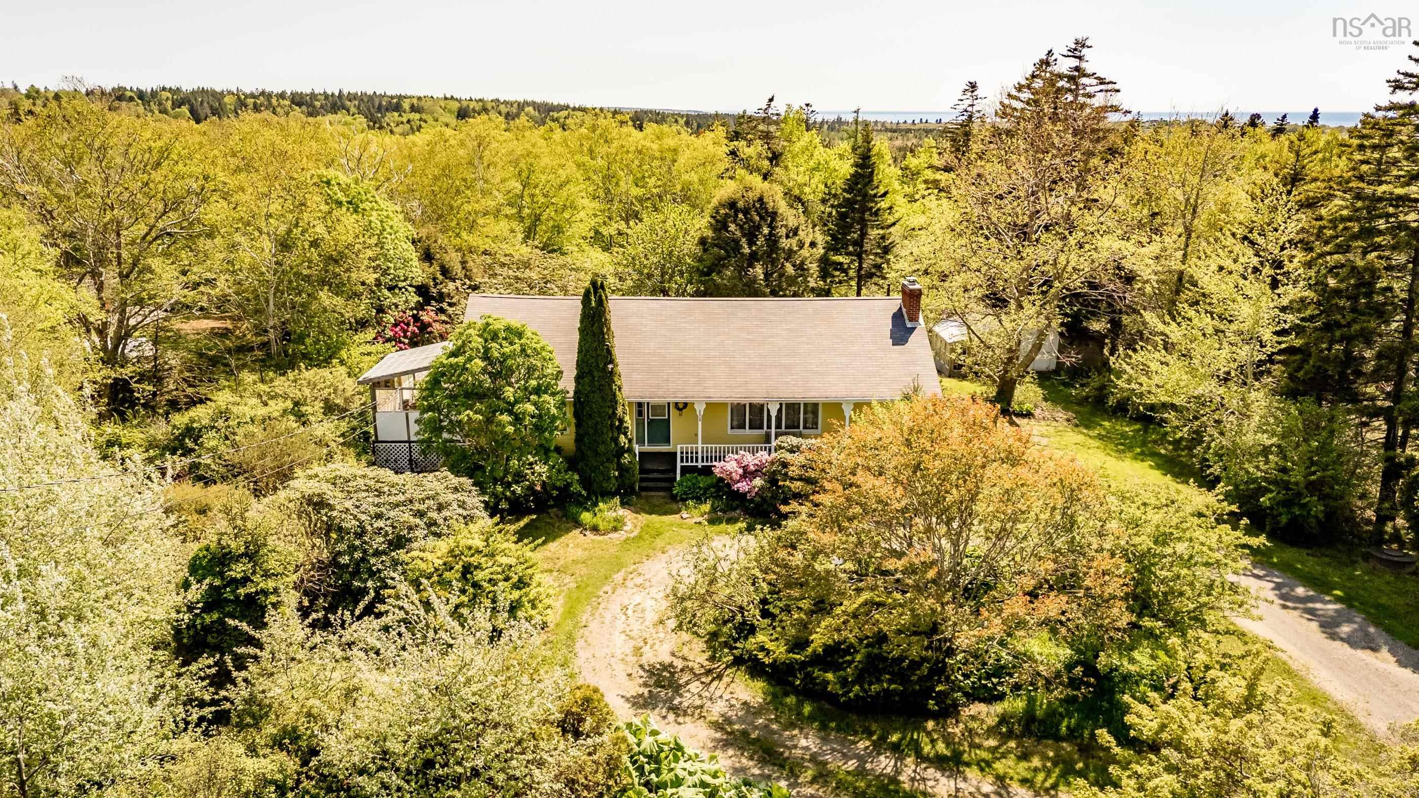 $192,500.00: 402 Saulnierville Road, Saulnierville