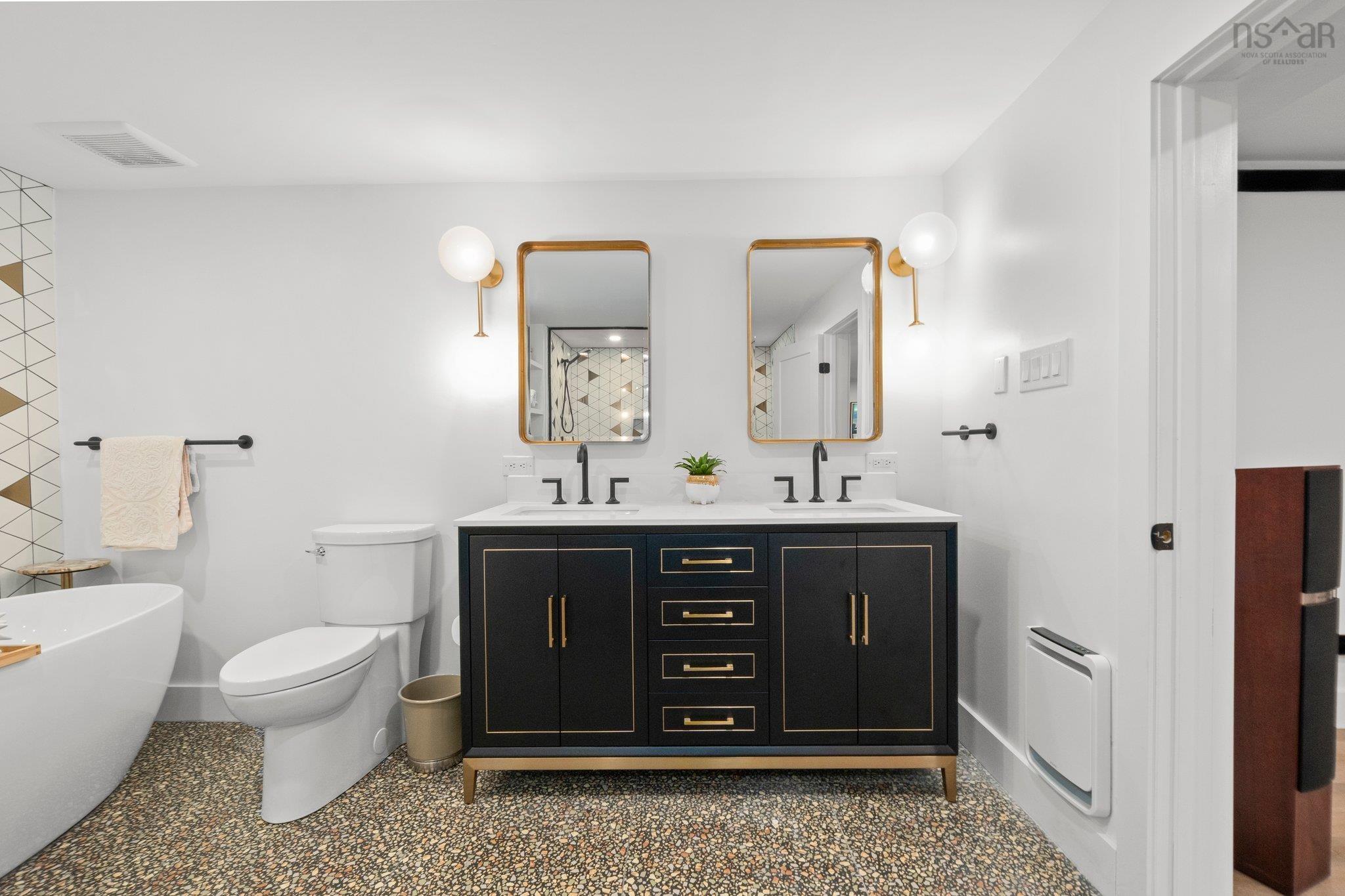 7062 Royal Pine Avenue, Halifax, NS (MLS 202516187)