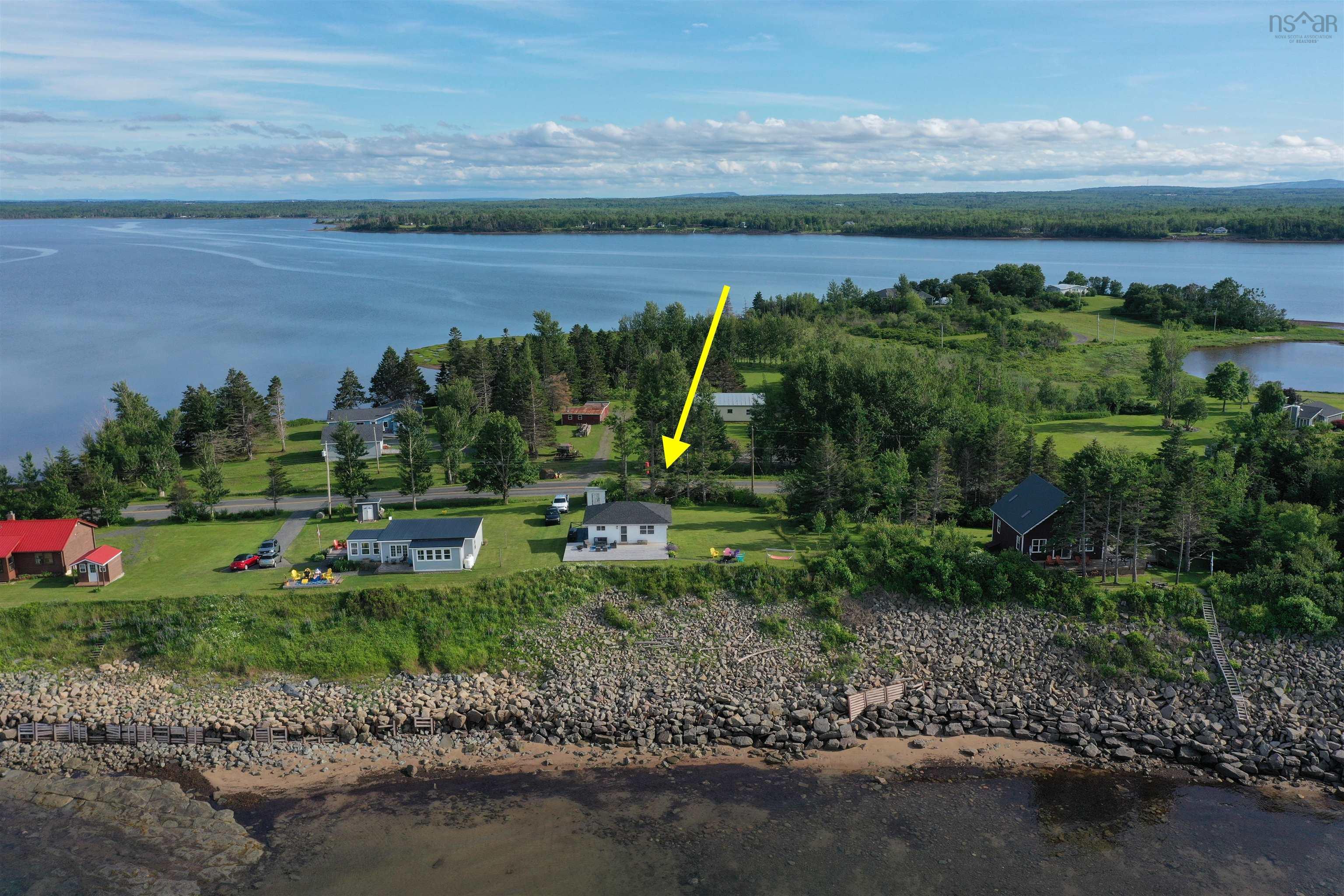 $299,900.00: 535 Caribou Island Road, Caribou Island