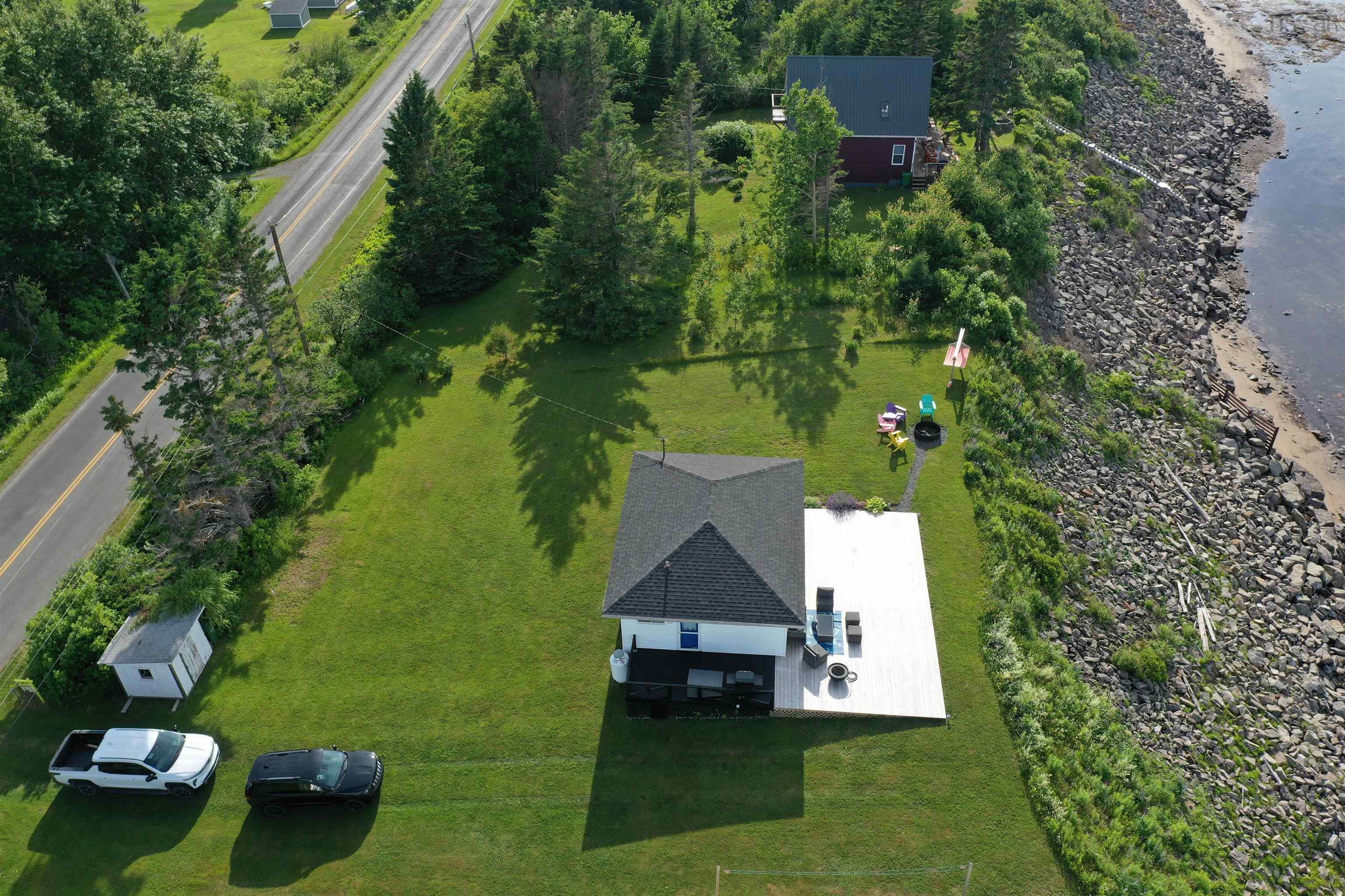 $299,900.00: 535 Caribou Island Road, Caribou Island