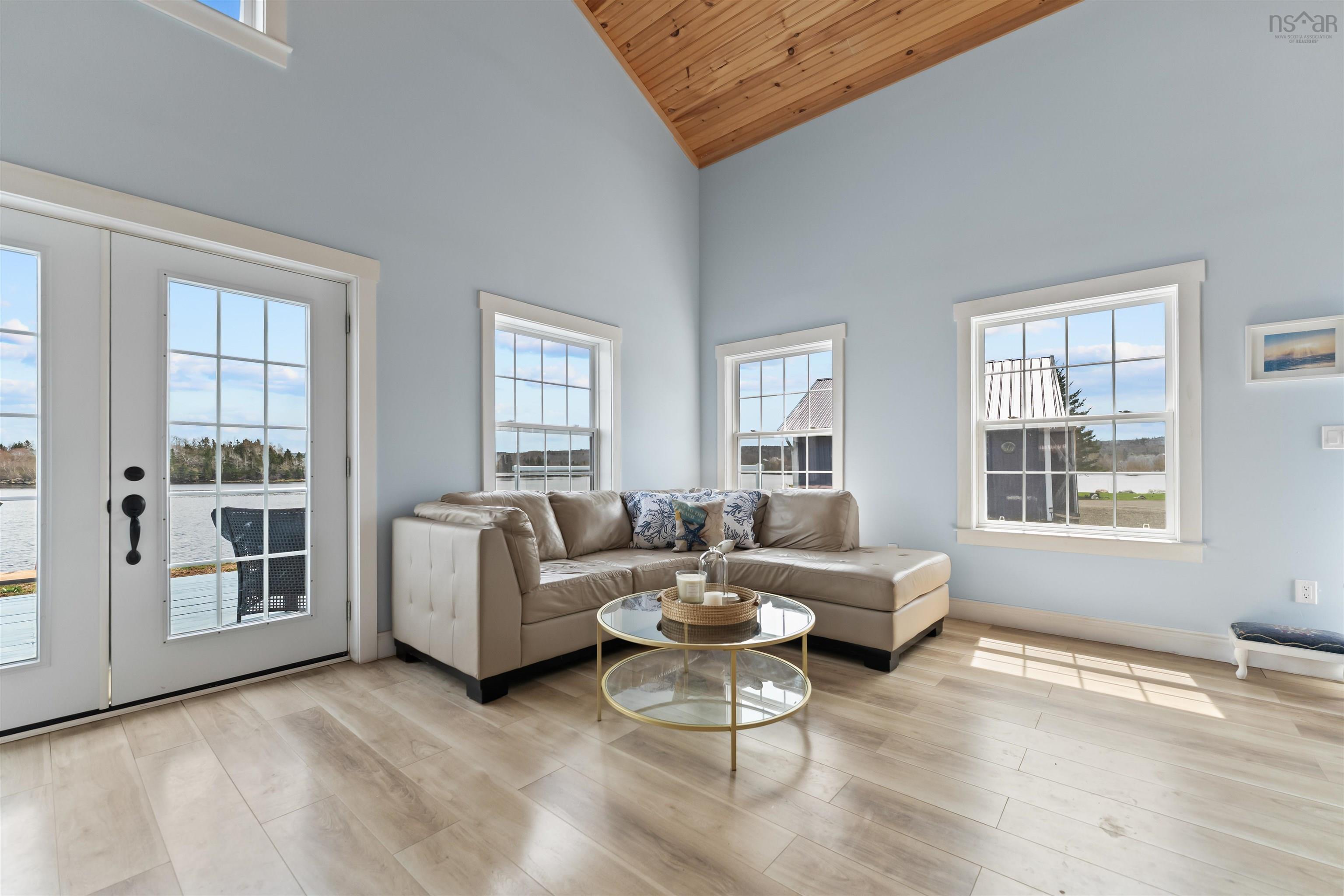$599,000.00: 6 Massachusetts Road, Granville Centre
