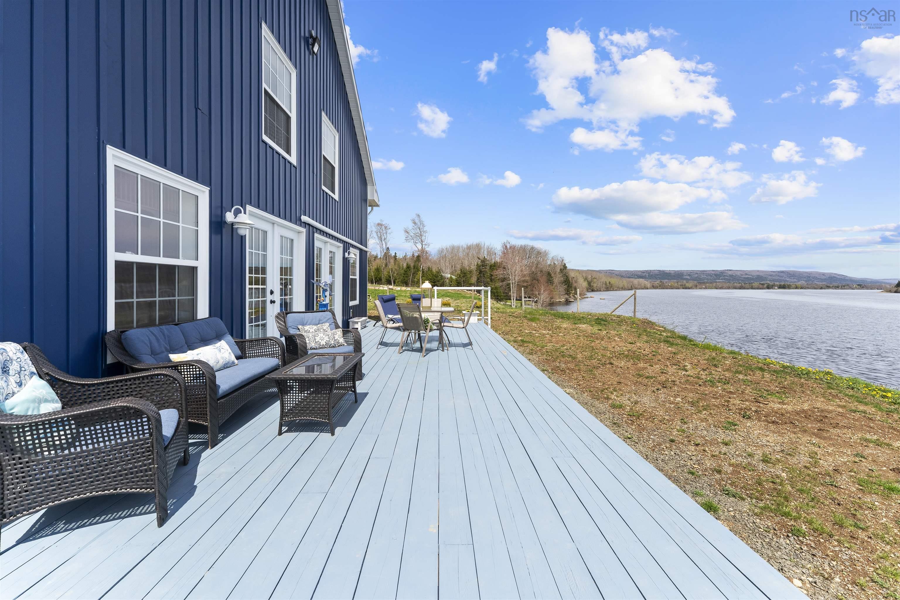 $599,000.00: 6 Massachusetts Road, Granville Centre
