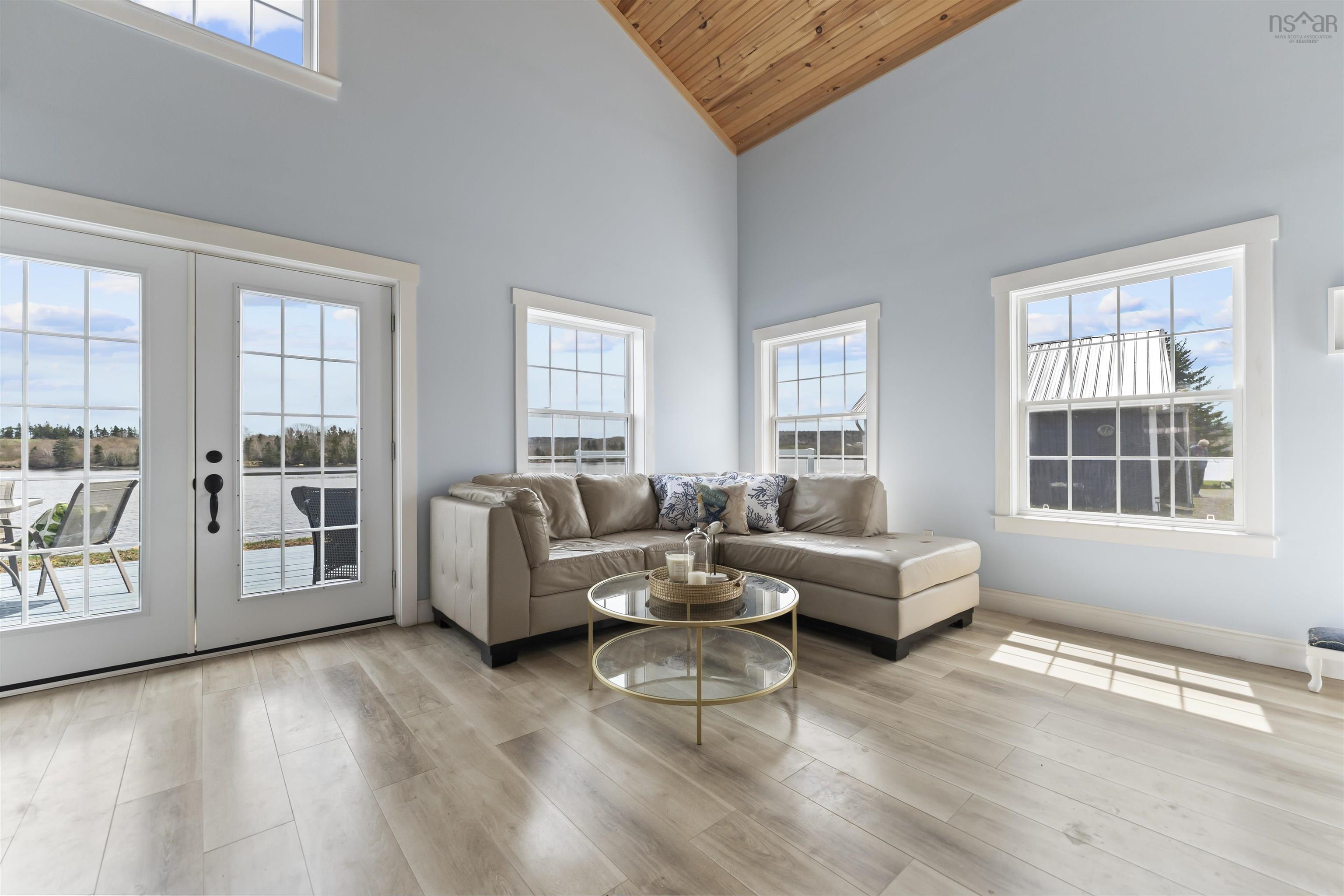 $599,000.00: 6 Massachusetts Road, Granville Centre