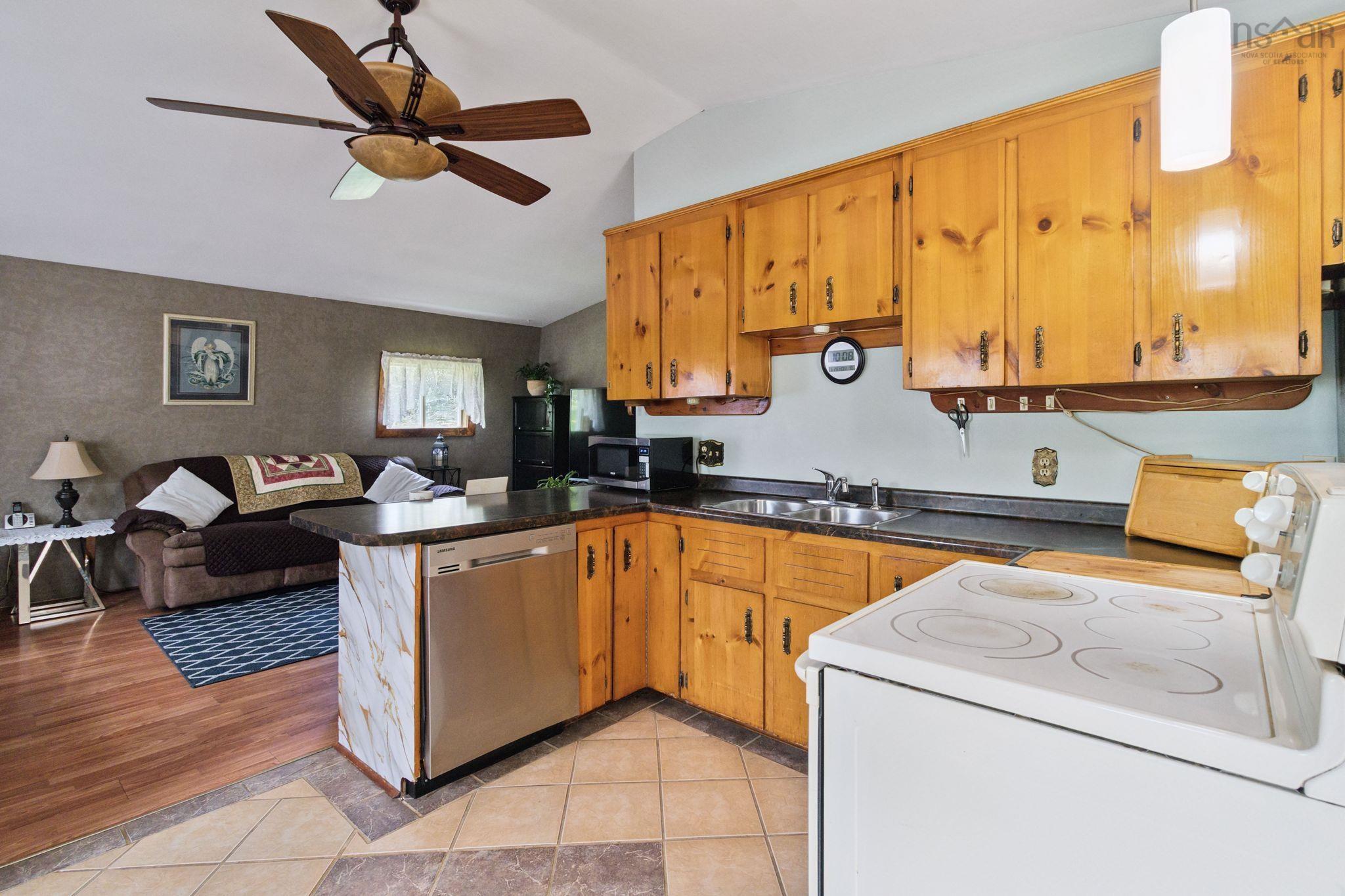 $274,900.00: 129 Bog Road, White Point