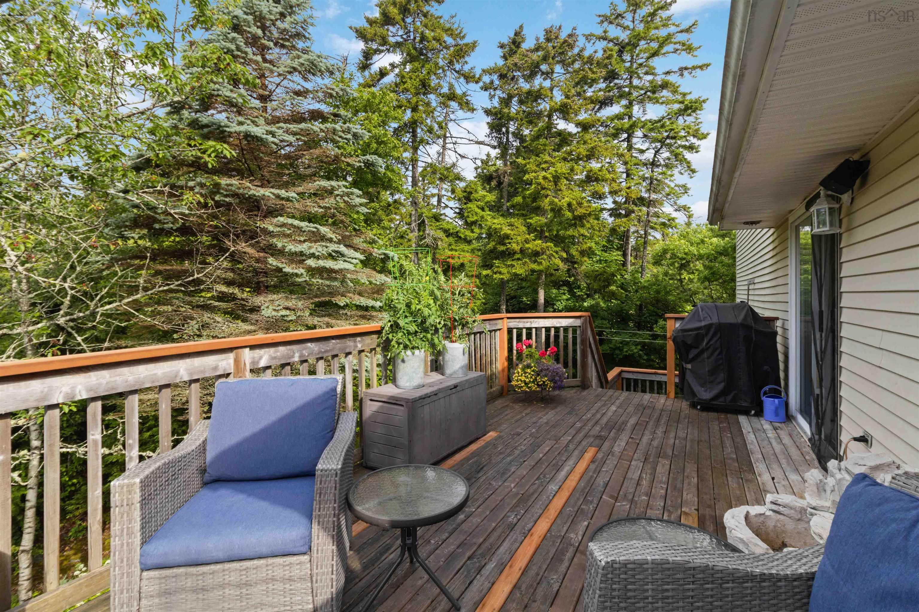 $749,900.00: 10 Crystal Drive, Bedford