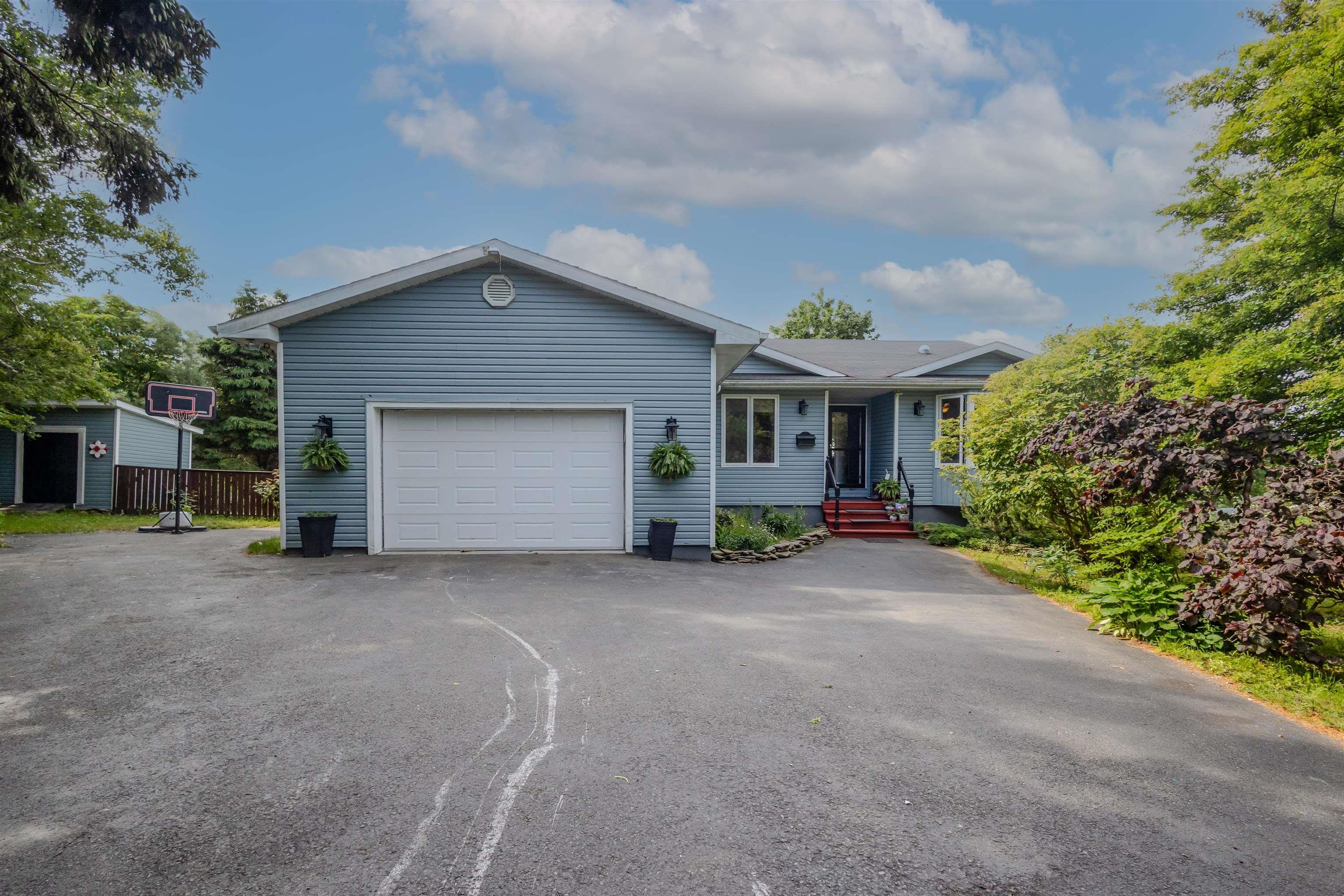 $595,500.00: 2660 Lingan Road, New Waterford