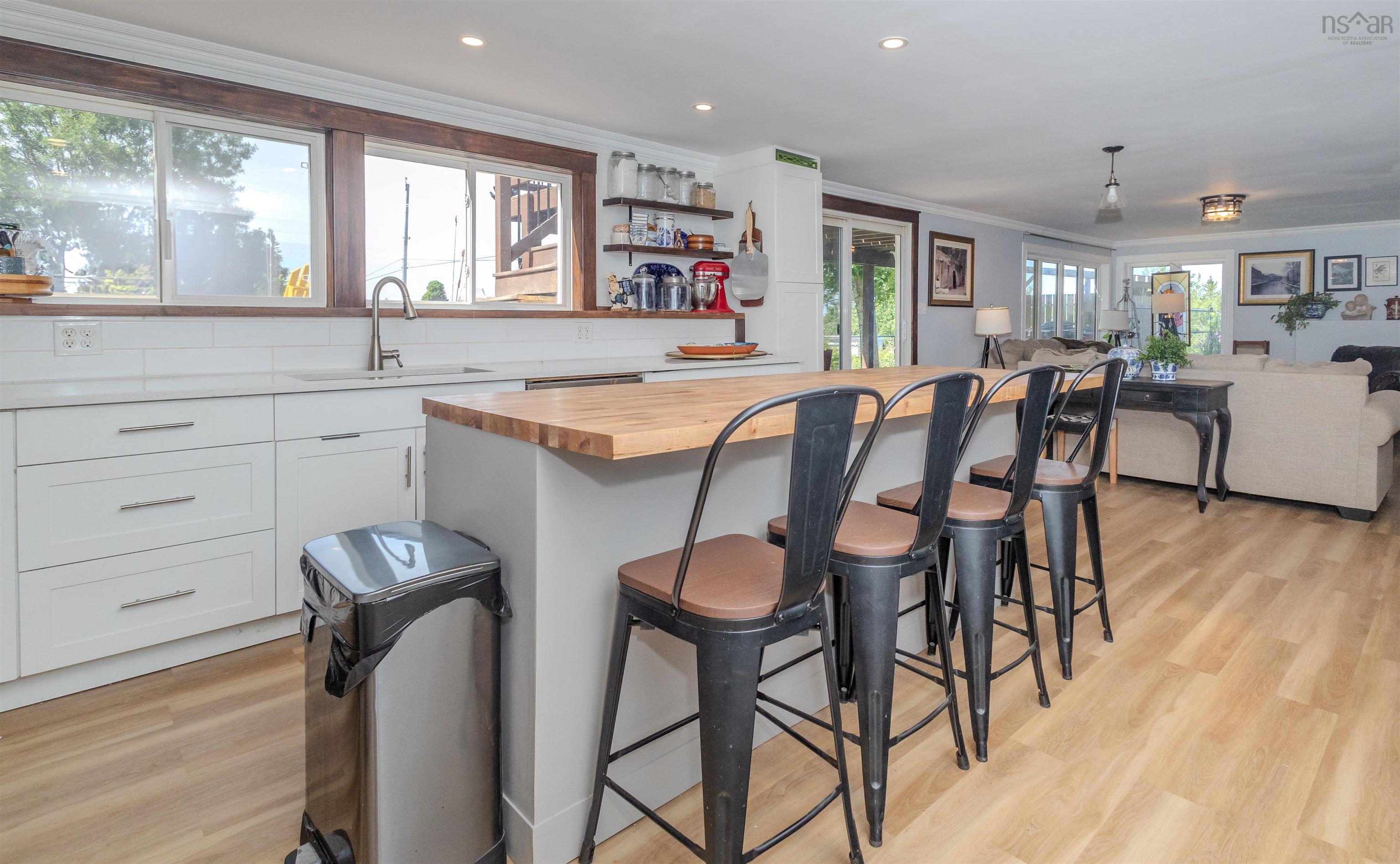 $595,500.00: 2660 Lingan Road, New Waterford