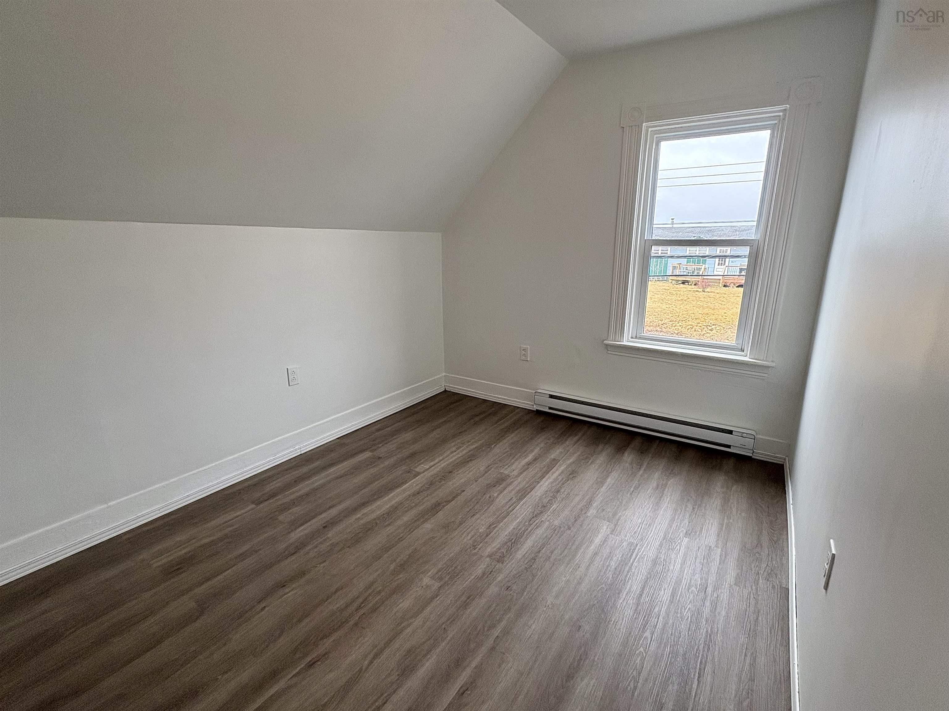 $179,000.00: 818 Donkin Highway, Donkin