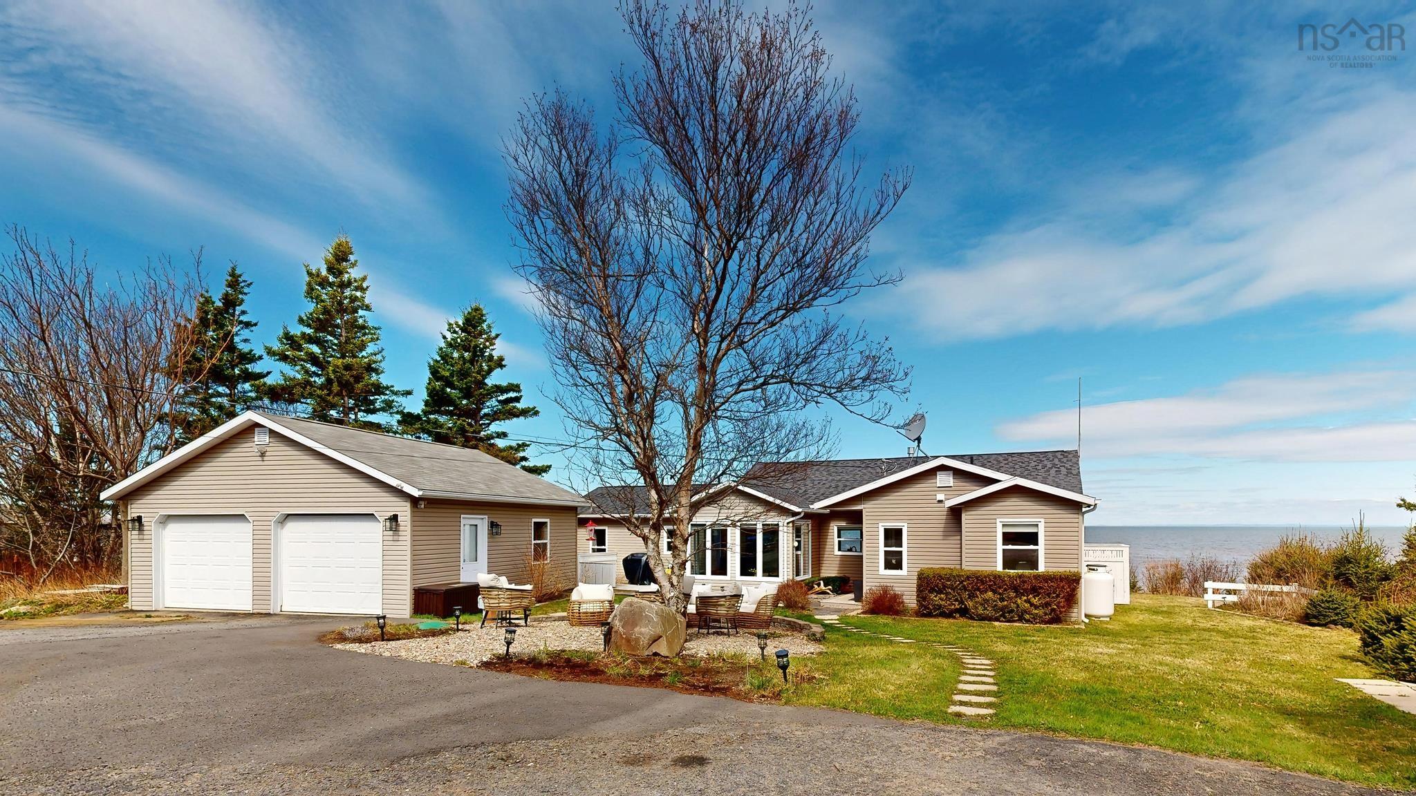 $669,500.00: 59 SUNSET Avenue, Phinneys Cove