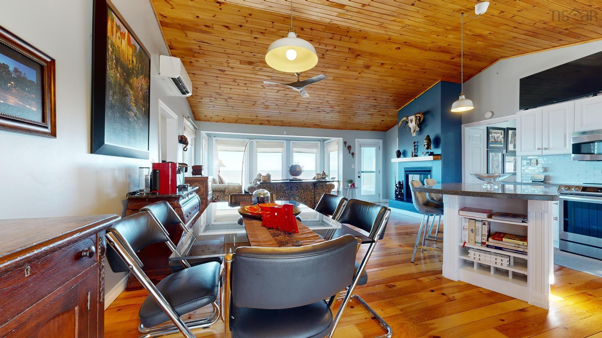 $669,500.00: 59 SUNSET Avenue, Phinneys Cove