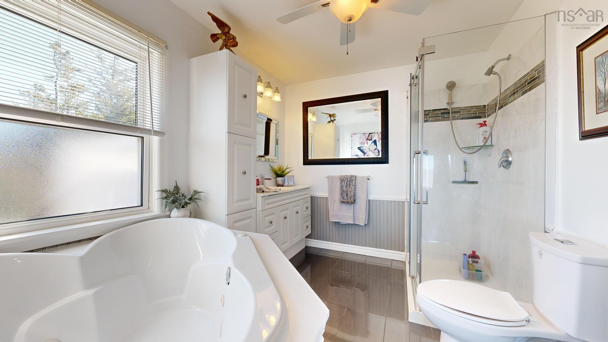 $669,500.00: 59 SUNSET Avenue, Phinneys Cove