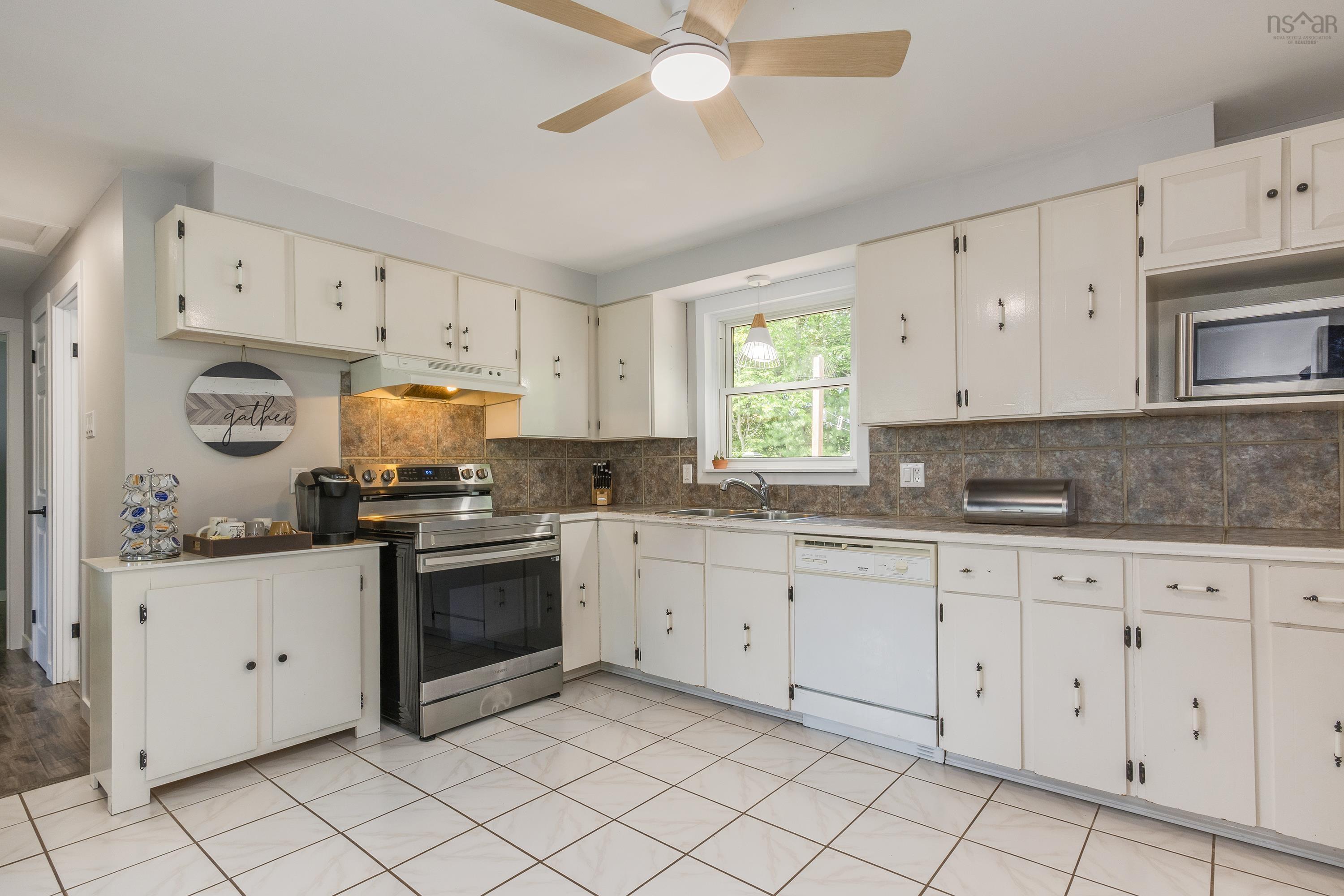 $464,900.00: 49 Rogers Drive, Lower Sackville