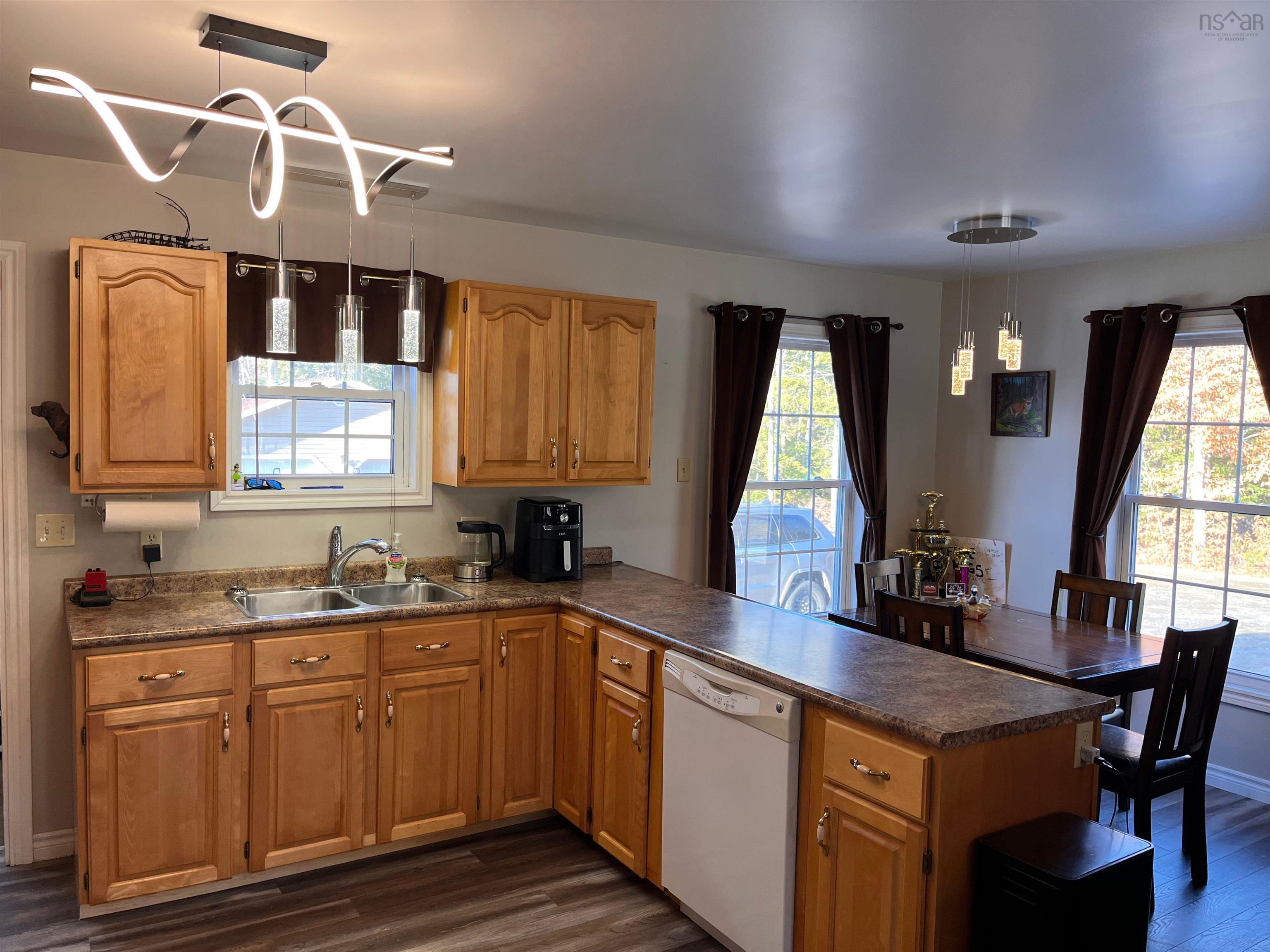 $469,000.00: 835 Highway 203, Kemptville