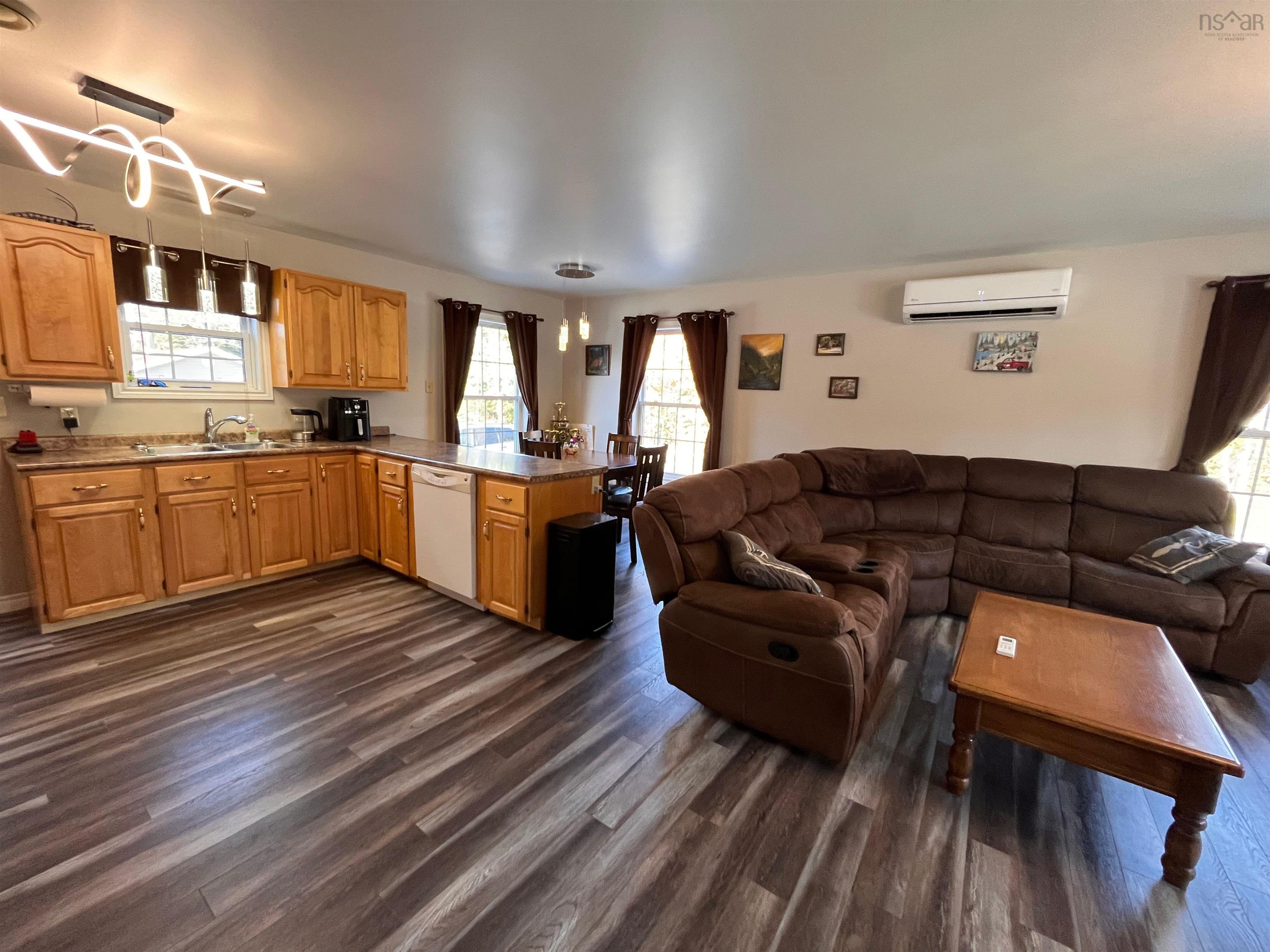 $469,000.00: 835 Highway 203, Kemptville