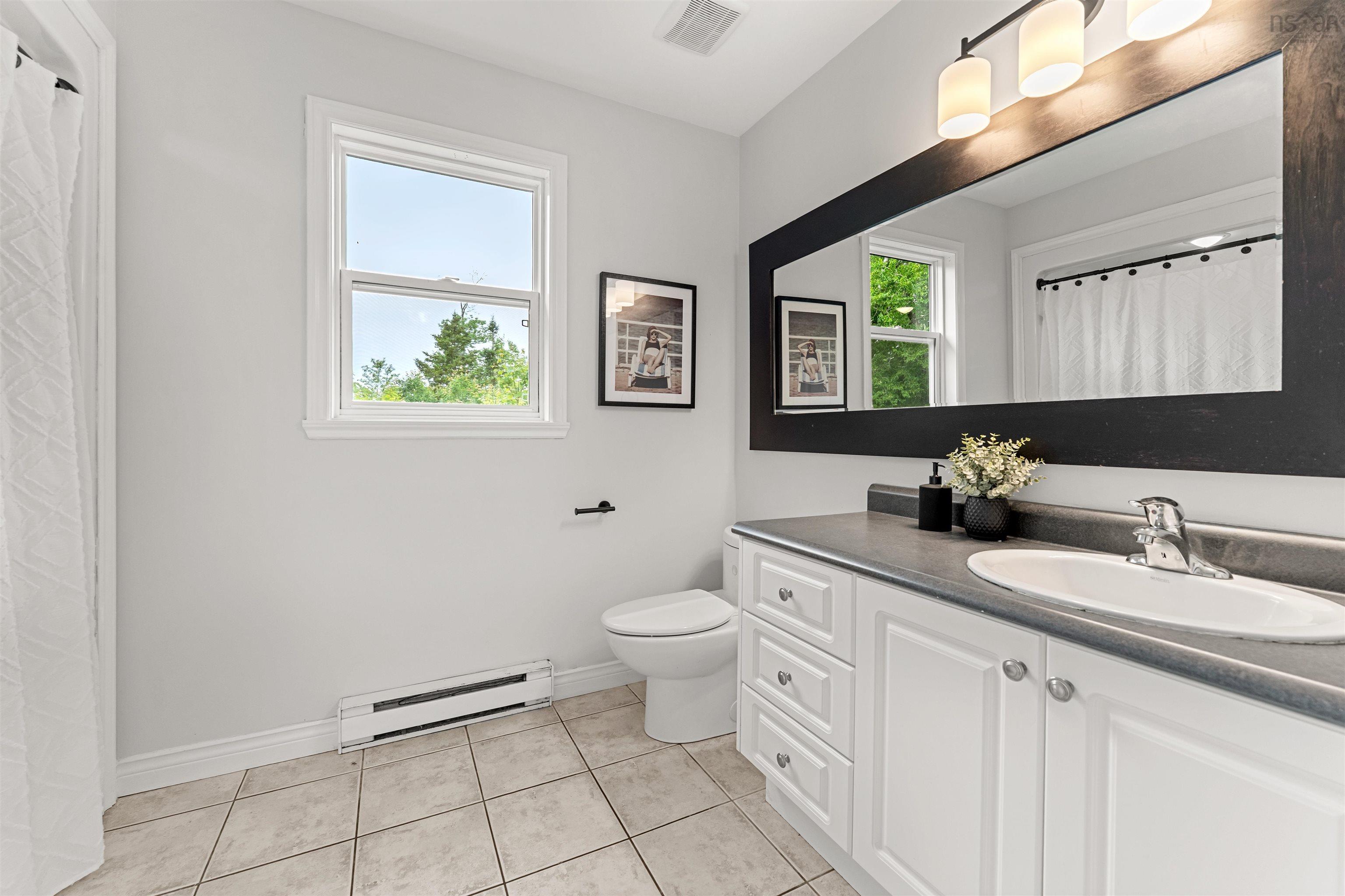 $549,000.00: 26 Lynndell Lane, Middle Sackville
