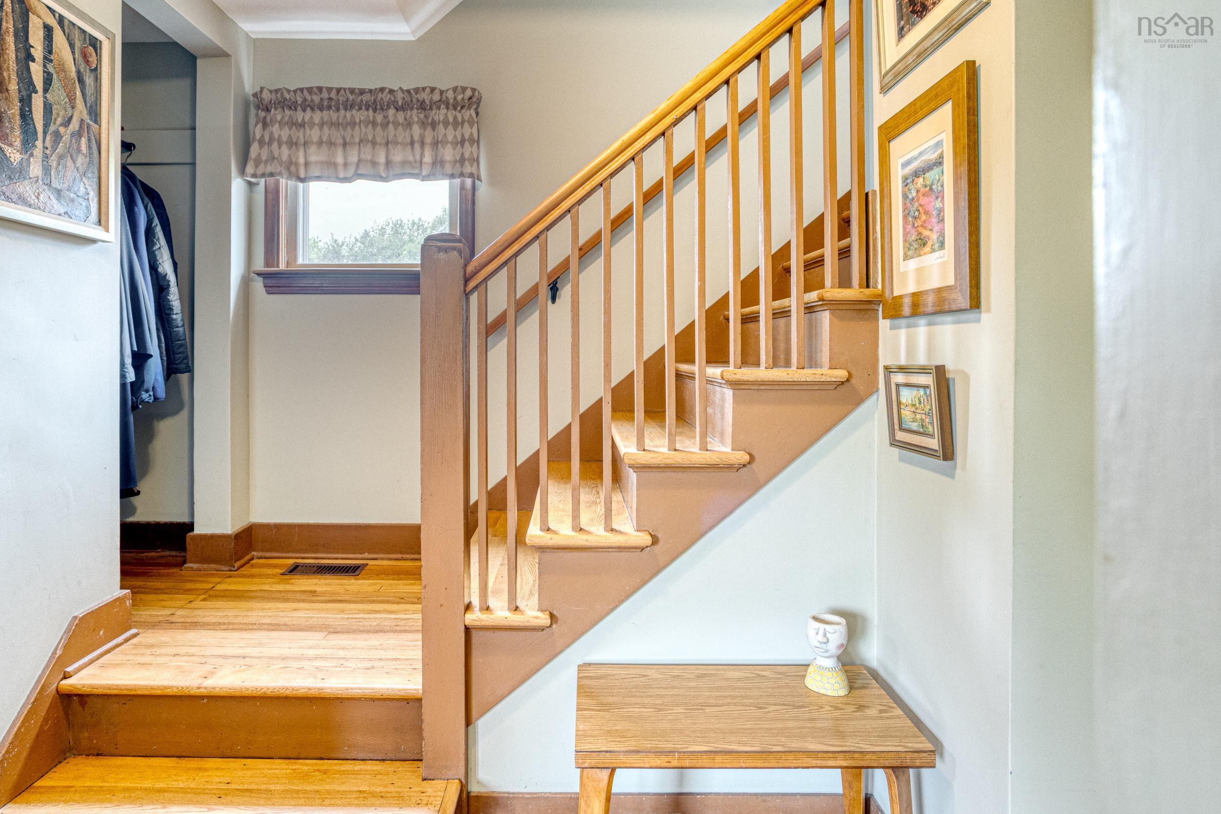 38 Lawson Avenue, Dartmouth, NS (MLS 202516258)