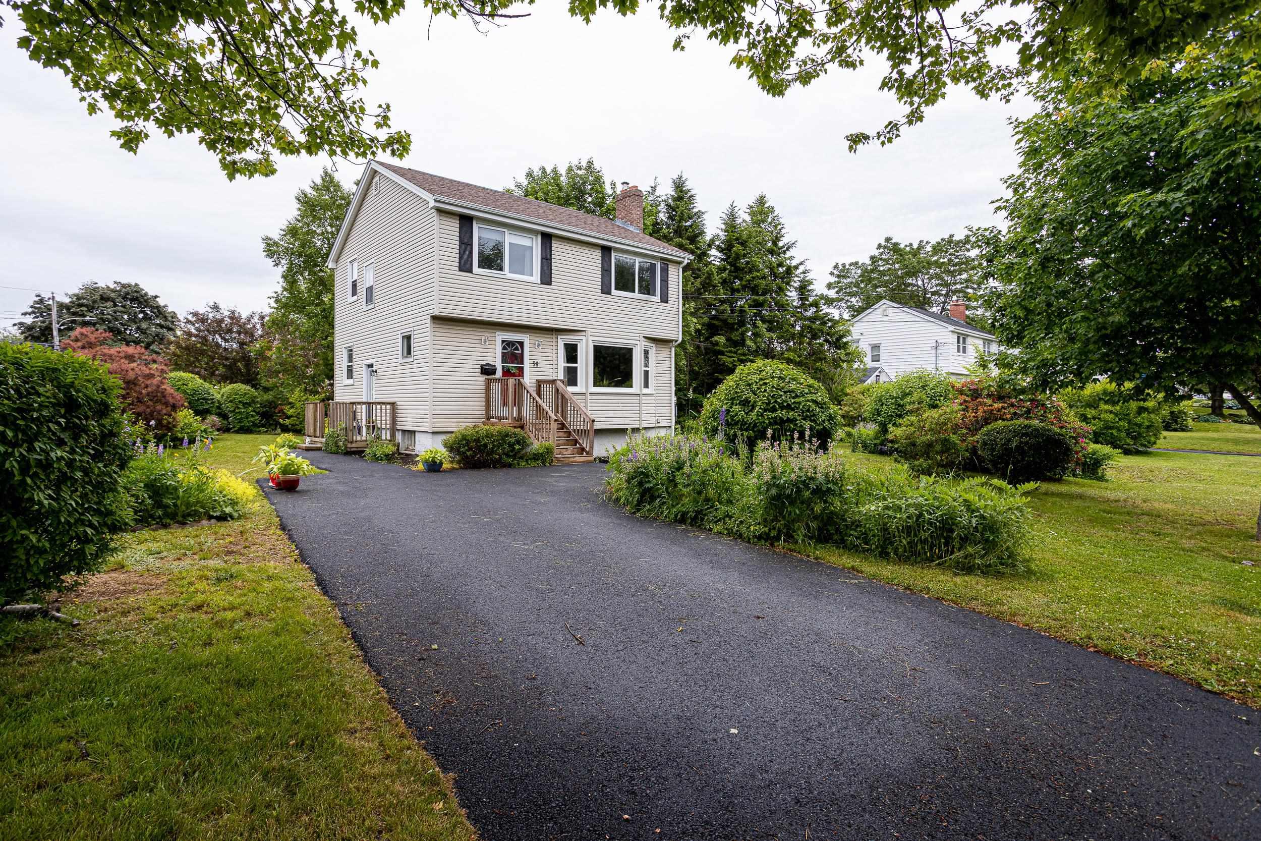 38 Lawson Avenue, Dartmouth, NS (MLS 202516258)