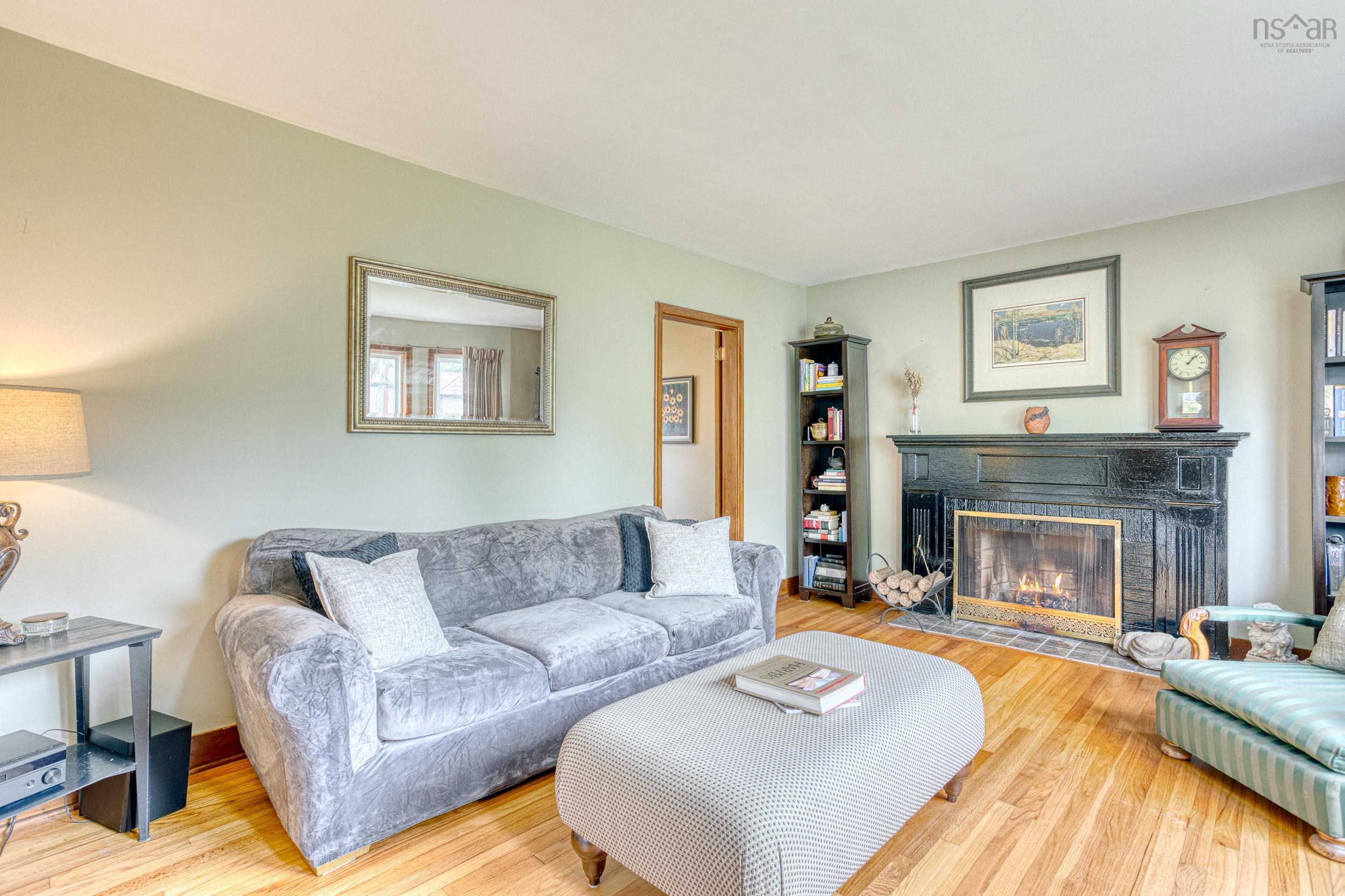 38 Lawson Avenue, Dartmouth, NS (MLS 202516258)