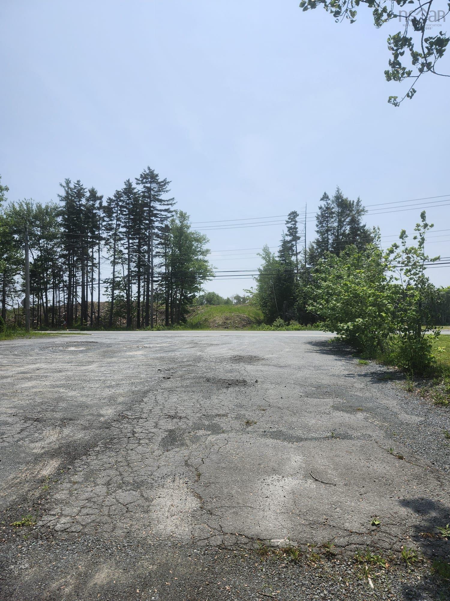 1080 Fall River Road, Fall River, NS (MLS 202516286)