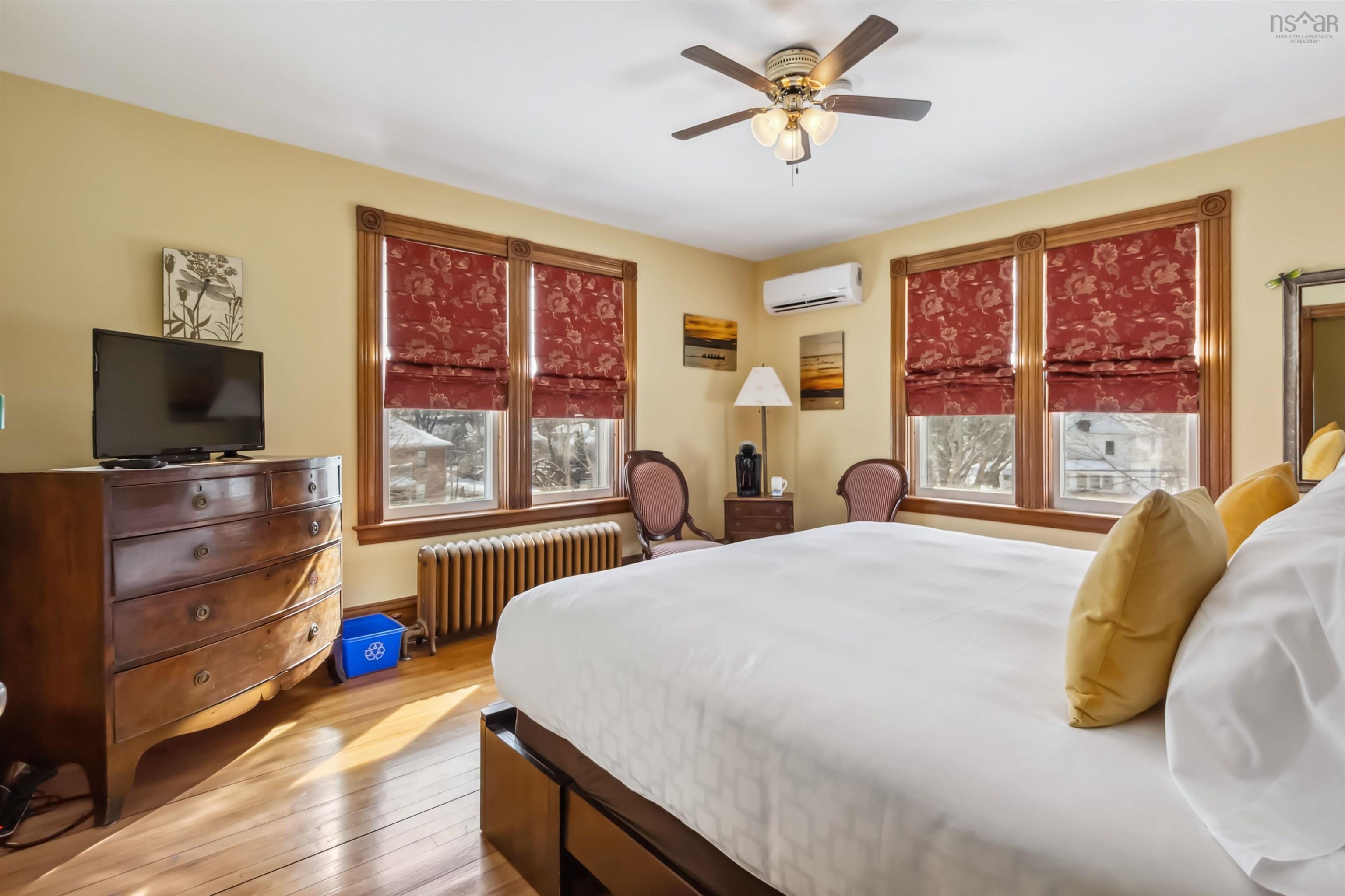 $1,259,900.00: 66 McDonald Street, Lunenburg