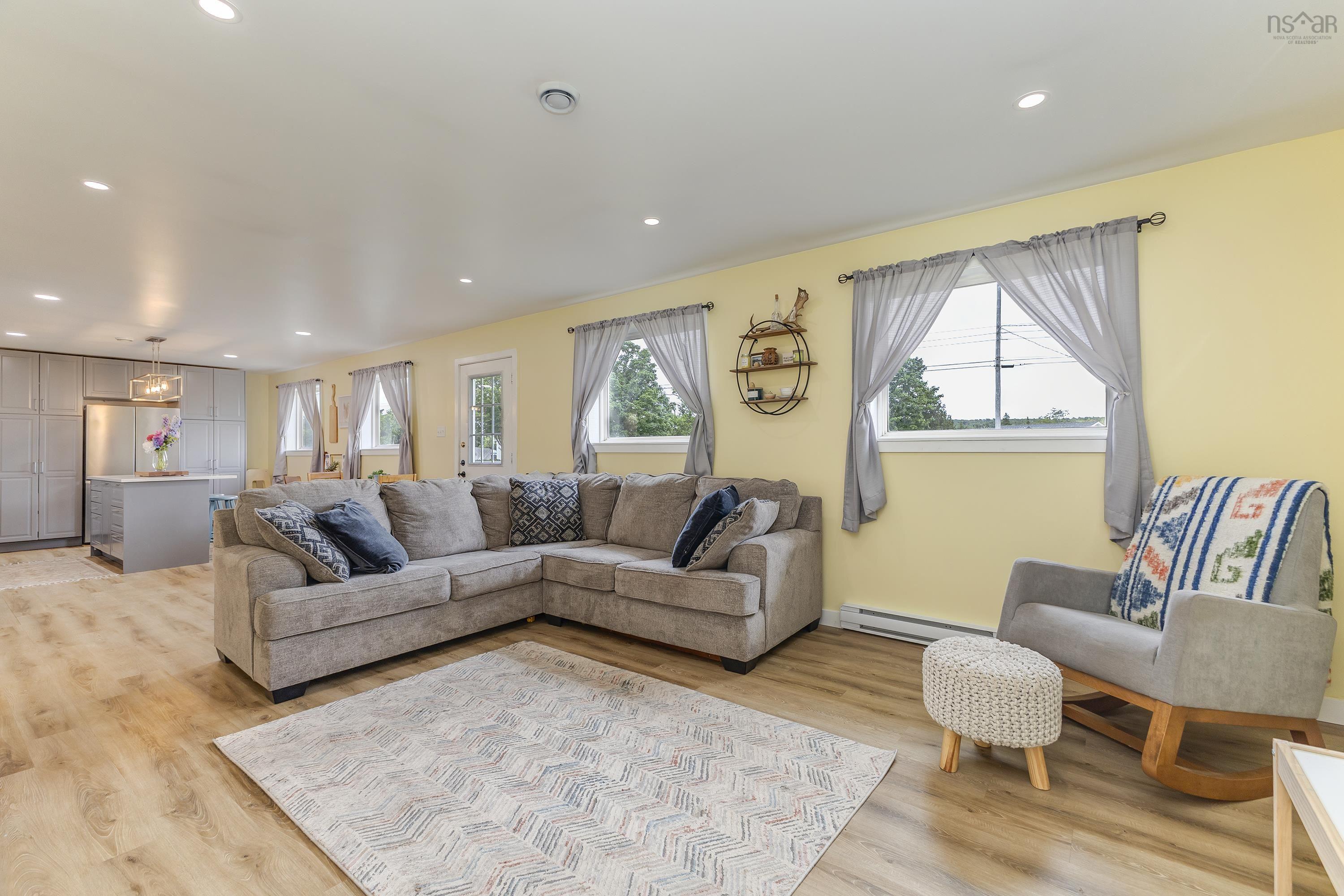 $324,900.00: 259 Old Loop Highway 4, Kemptown