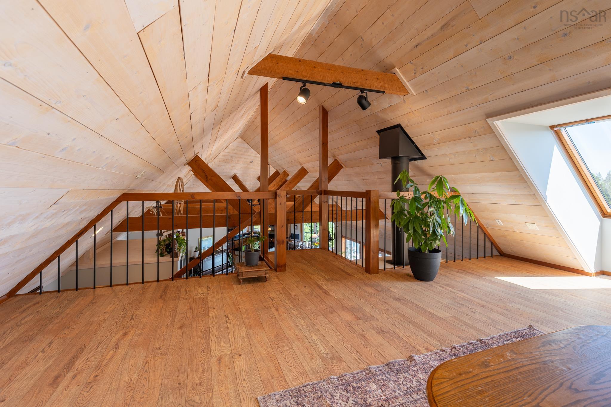 $1,290,000.00: 1043 Chemin Tittle Road, Surettes Island