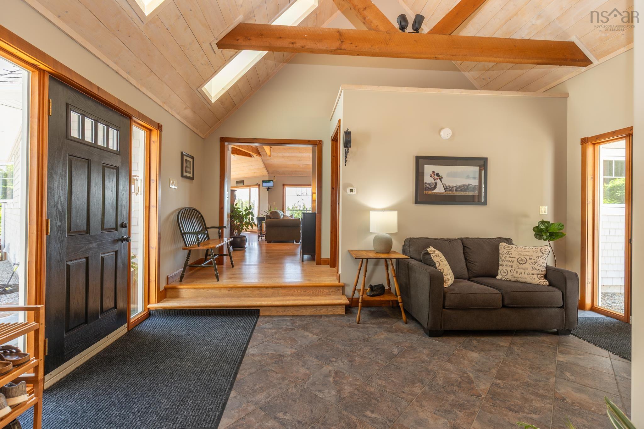 $1,290,000.00: 1043 Chemin Tittle Road, Surettes Island