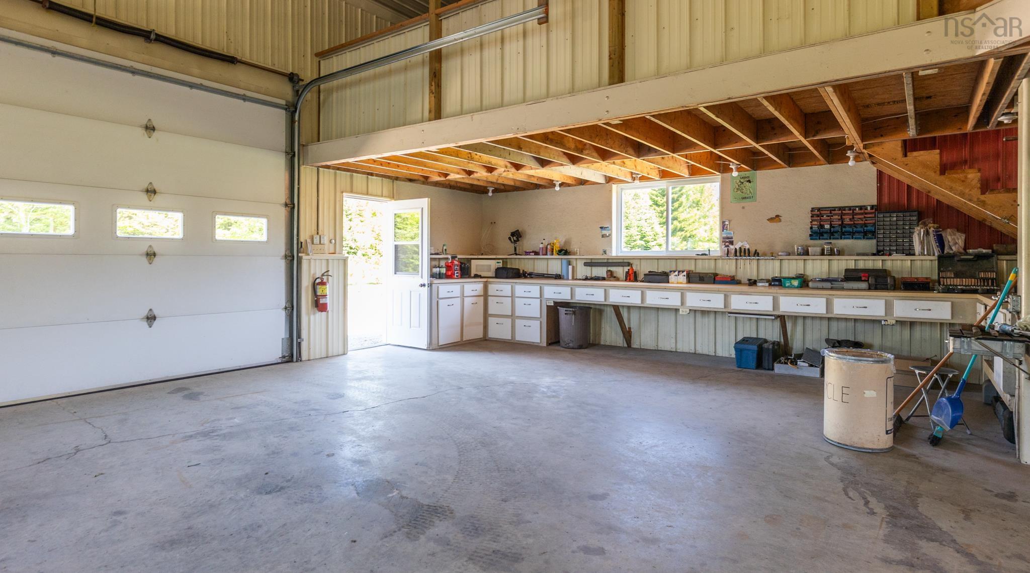 $1,290,000.00: 1043 Chemin Tittle Road, Surettes Island