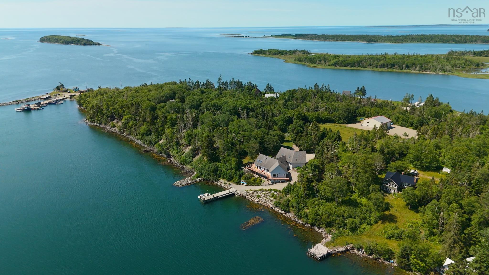$1,290,000.00: 1043 Chemin Tittle Road, Surettes Island