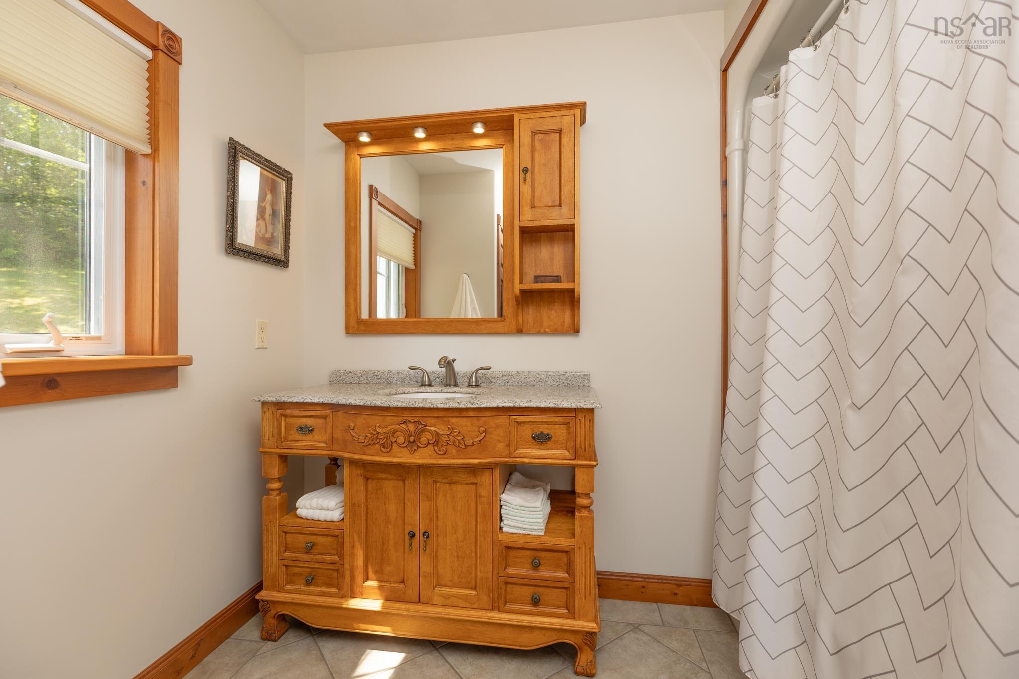 $1,290,000.00: 1043 Chemin Tittle Road, Surettes Island