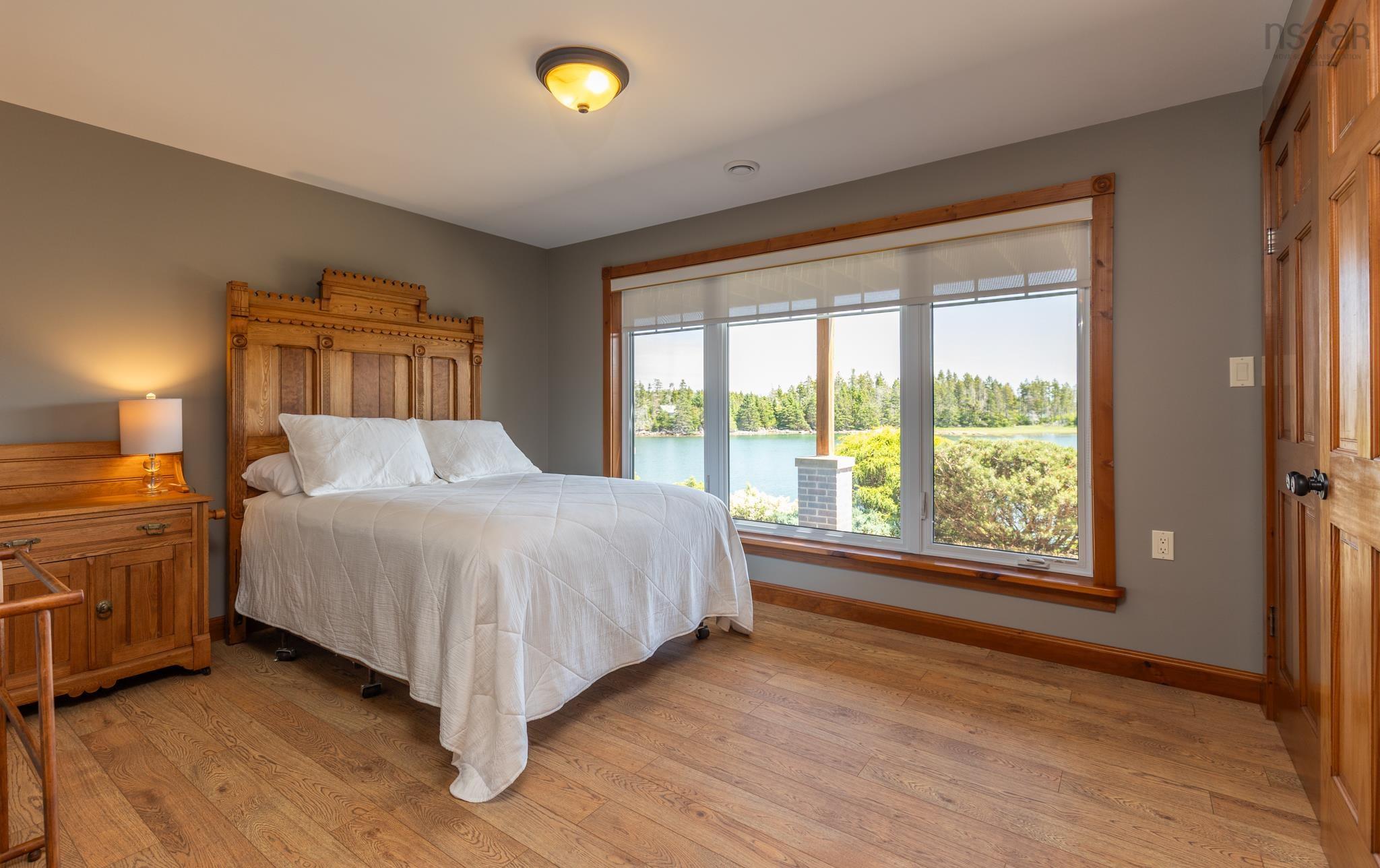 $1,290,000.00: 1043 Chemin Tittle Road, Surettes Island