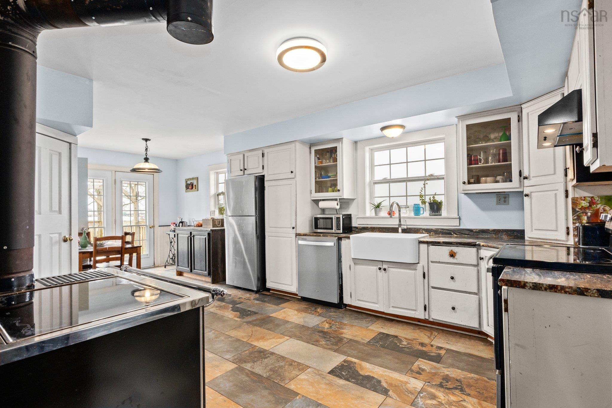 $699,900.00: 347 Nelson Hill Road, Milford