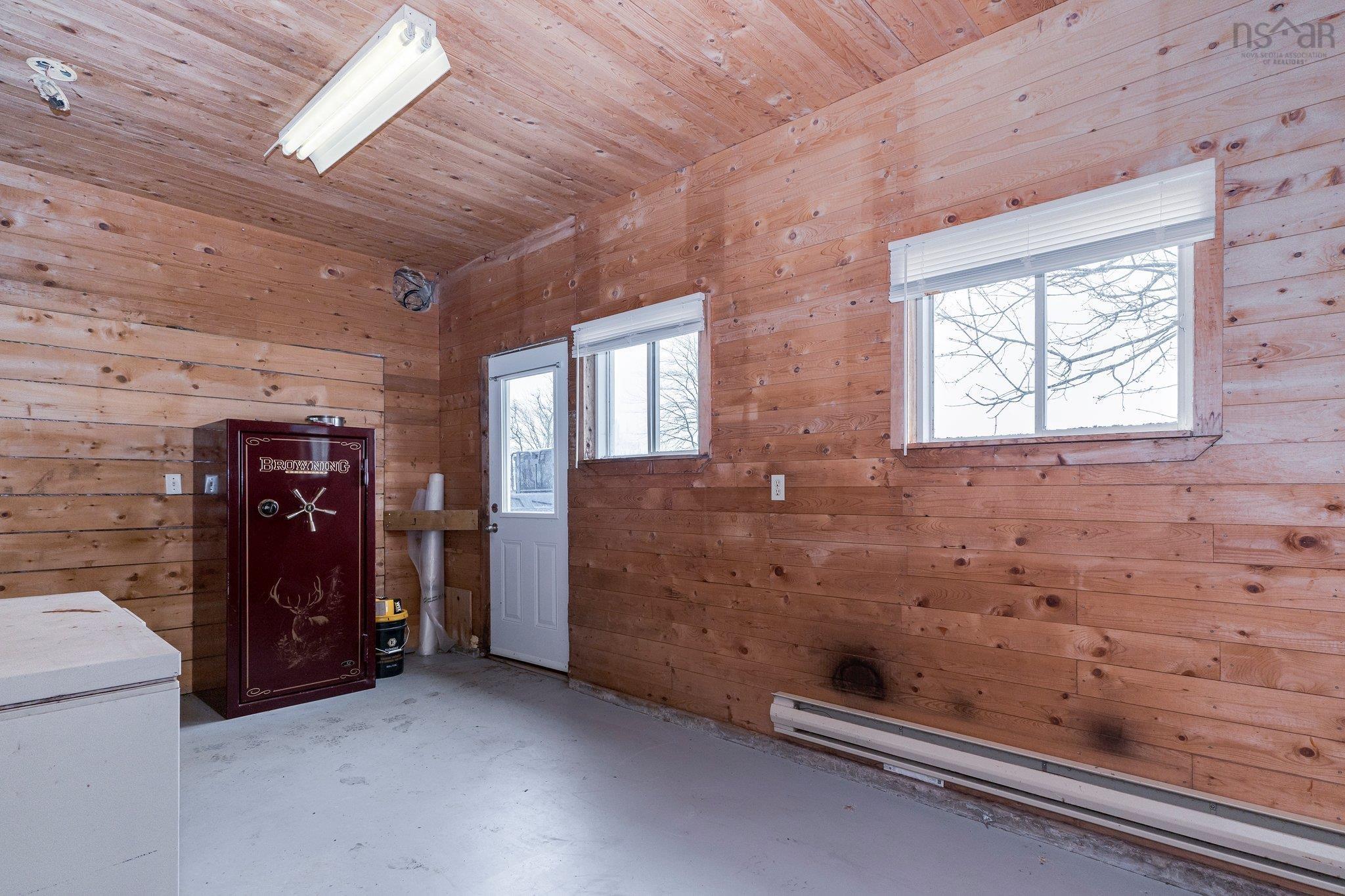 $699,900.00: 347 Nelson Hill Road, Milford
