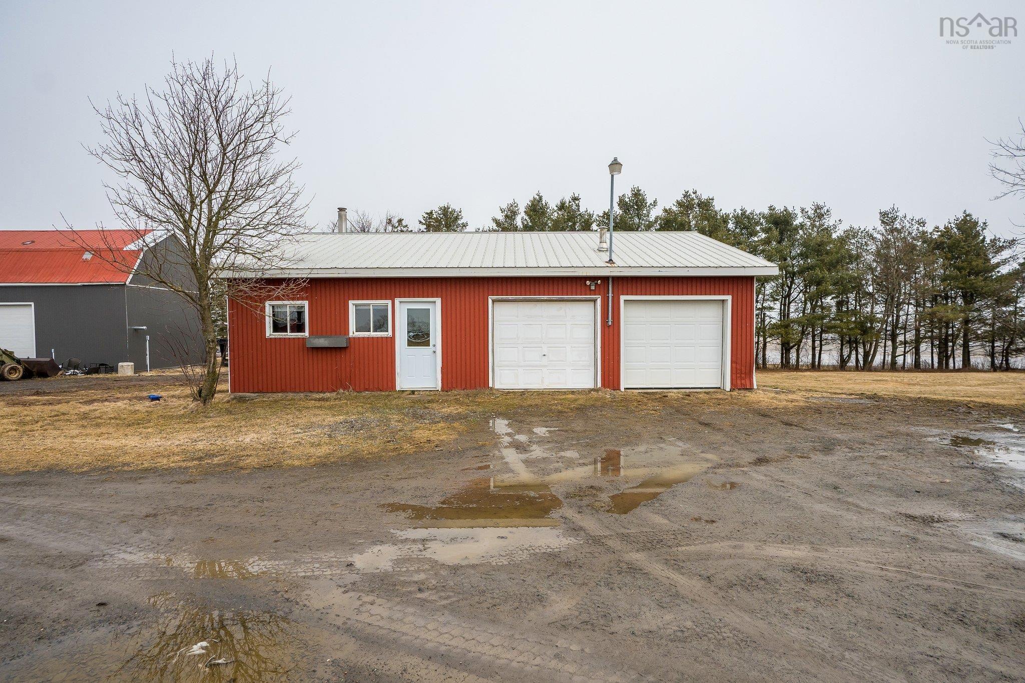 $699,900.00: 347 Nelson Hill Road, Milford